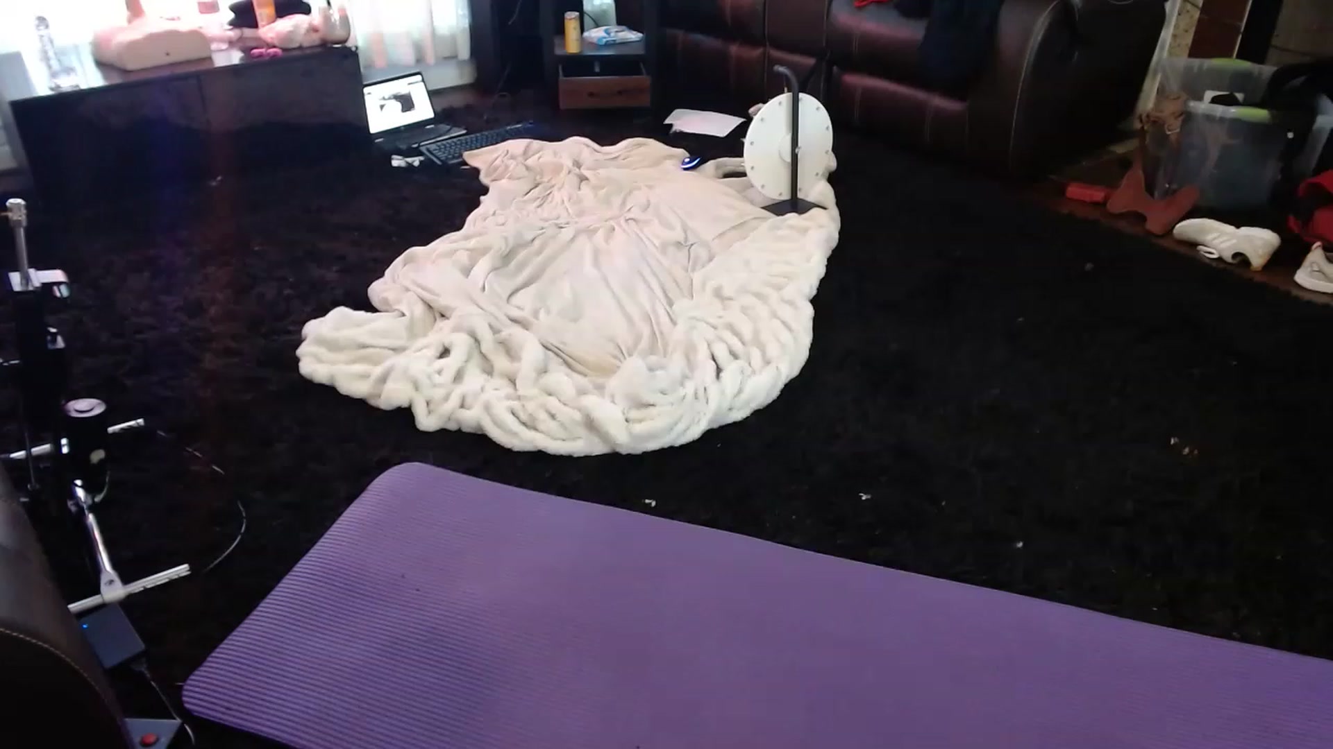 Gallery image thumbnail from BunnyNextDoor's myfreecams stream on, 07/01/2023, 19:07 image 17 of 20