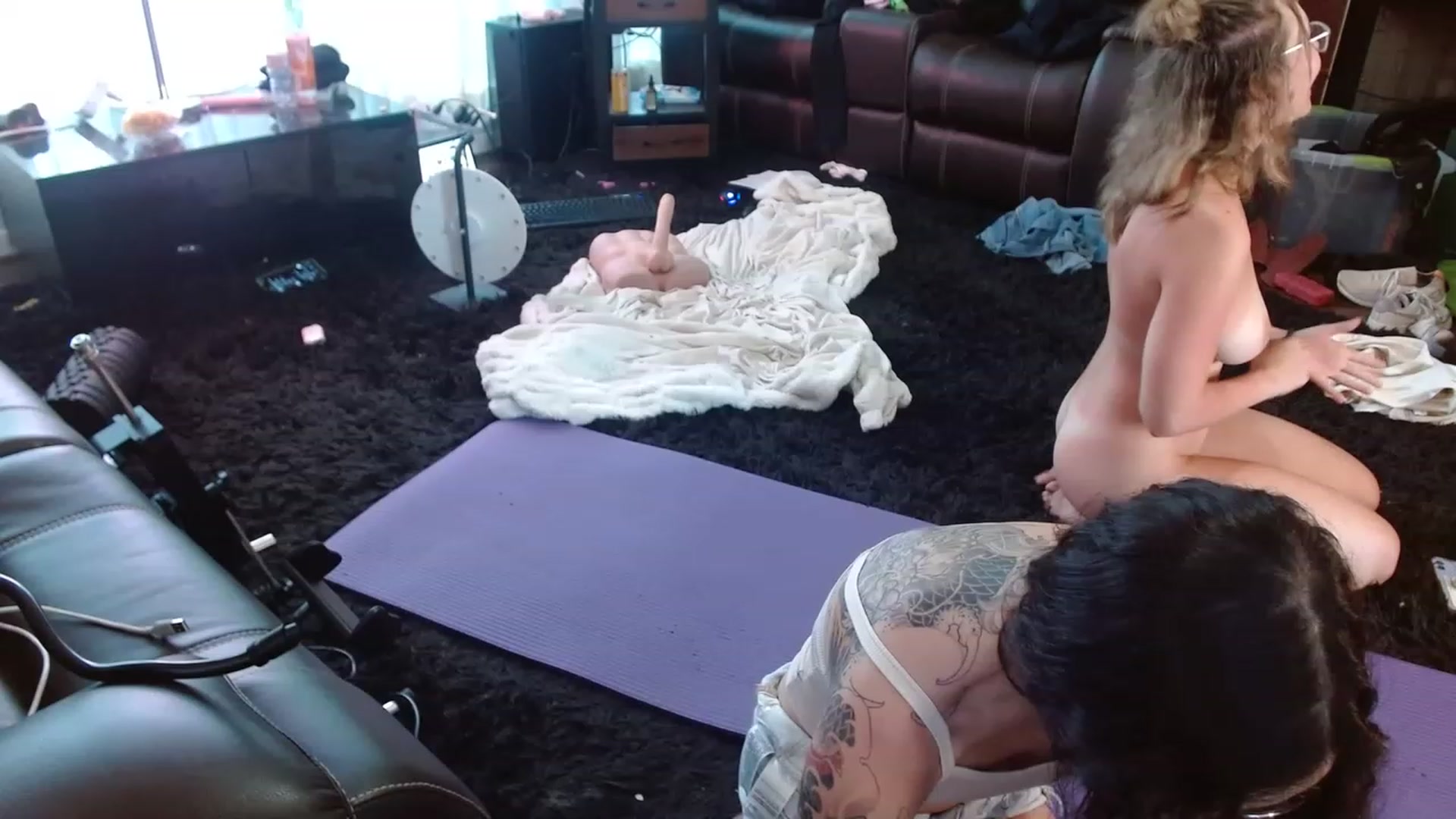 Gallery image thumbnail from BunnyNextDoor's myfreecams stream on, 07/02/2023, 19:25 image 5 of 20