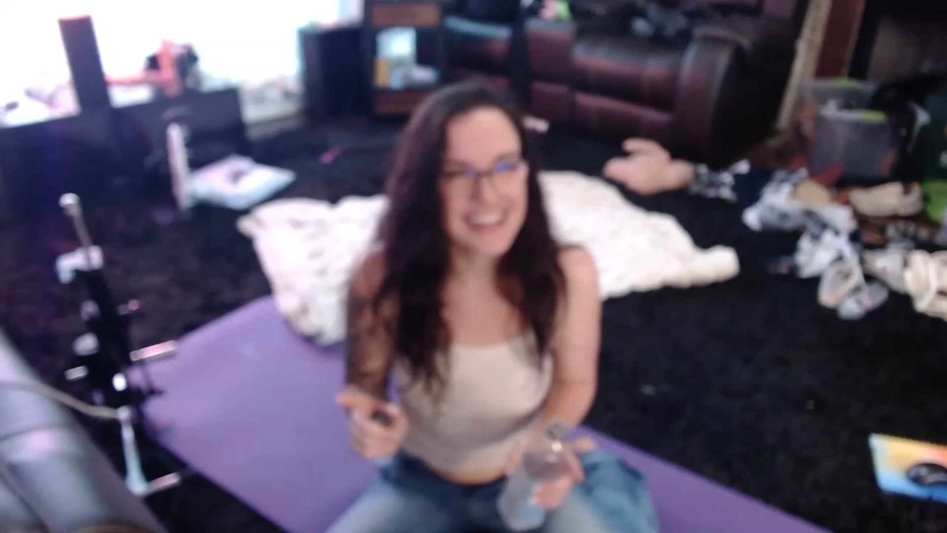 Gallery image thumbnail from BunnyNextDoor's myfreecams stream on, 07/03/2023, 20:00 image 18 of 20