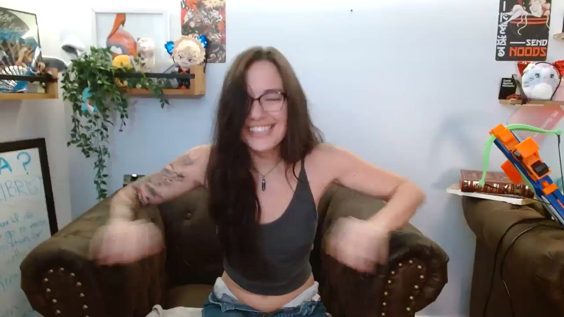 Gallery image thumbnail from BunnyNextDoor's myfreecams stream on, 08/01/2023, 14:33 image 17 of 20