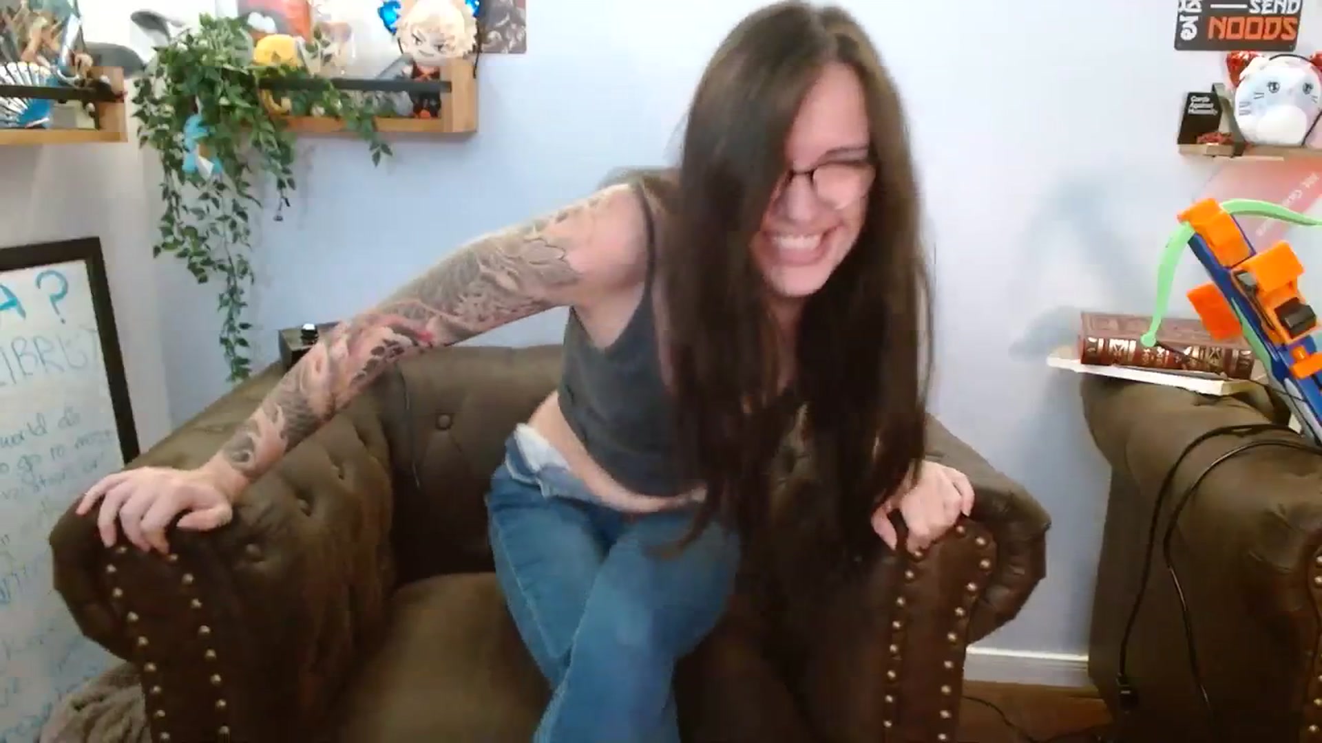 Gallery image thumbnail from BunnyNextDoor's myfreecams stream on, 08/01/2023, 14:33 image 2 of 20