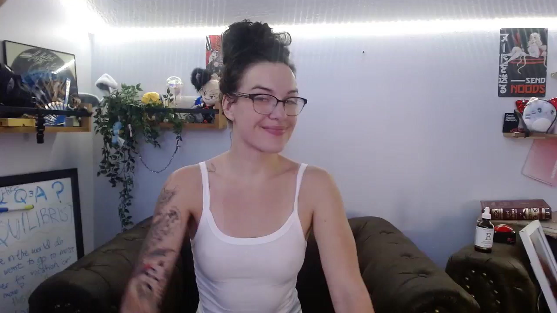 Gallery image thumbnail from BunnyNextDoor's myfreecams stream on, 08/03/2023, 16:42 image 1 of 20