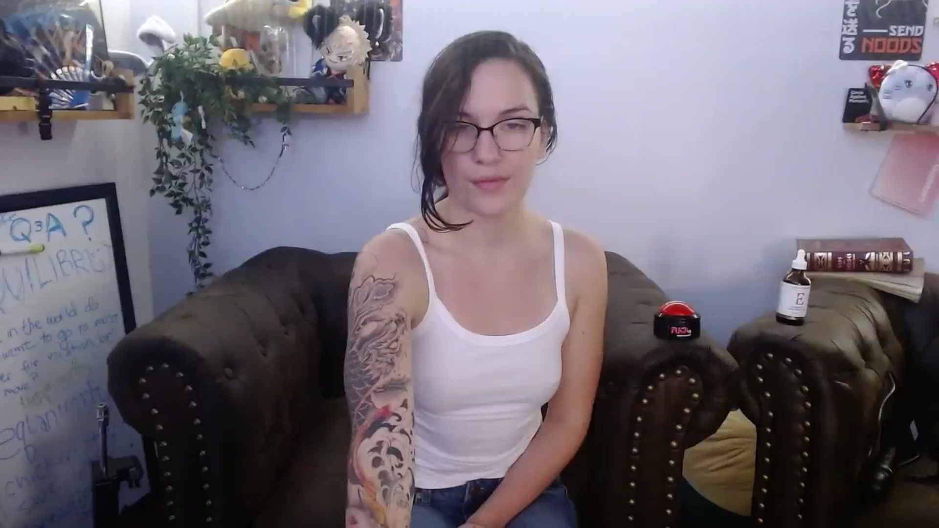 Gallery image thumbnail from BunnyNextDoor's myfreecams stream on, 08/03/2023, 16:42 image 9 of 20