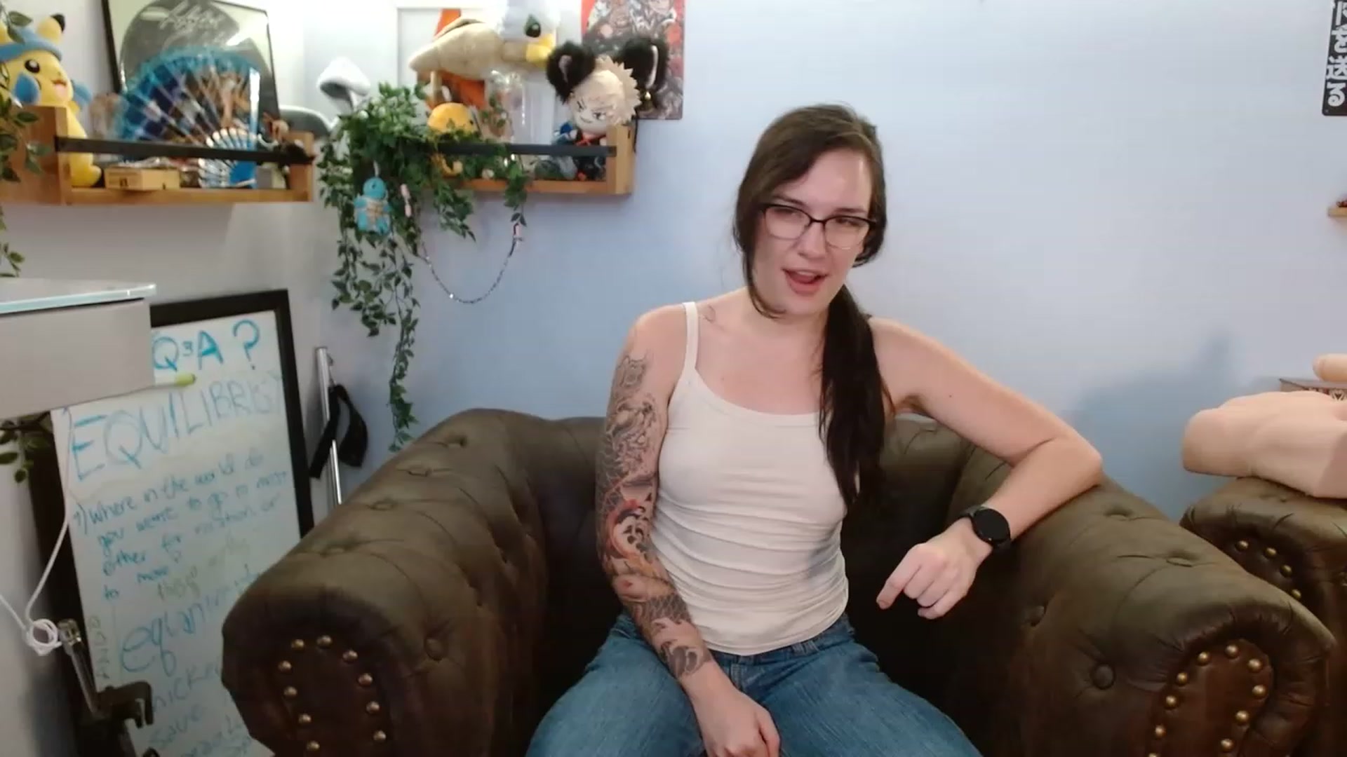 Gallery image thumbnail from BunnyNextDoor's myfreecams stream on, 08/04/2023, 19:32 image 11 of 20