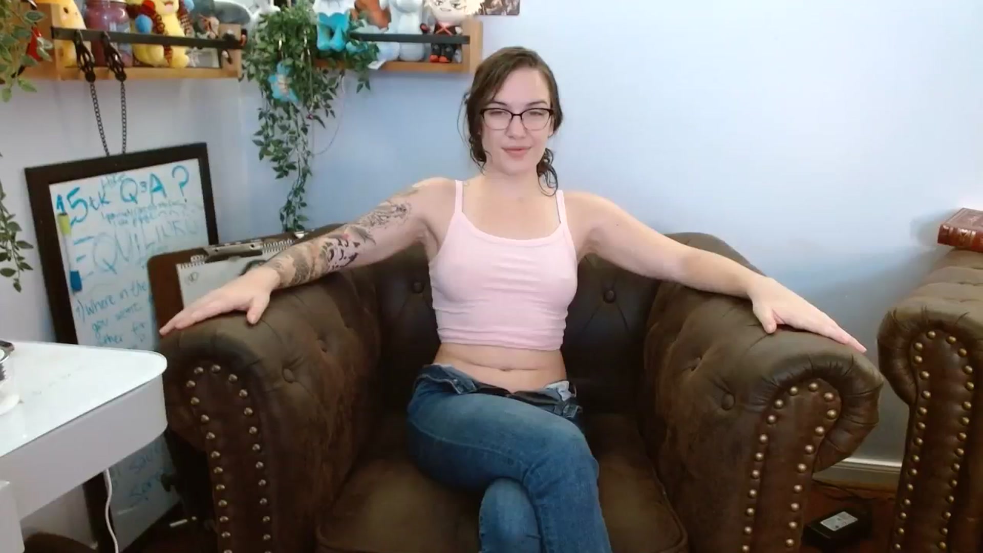 Gallery image thumbnail from BunnyNextDoor's myfreecams stream on, 08/08/2023, 19:13 image 12 of 20