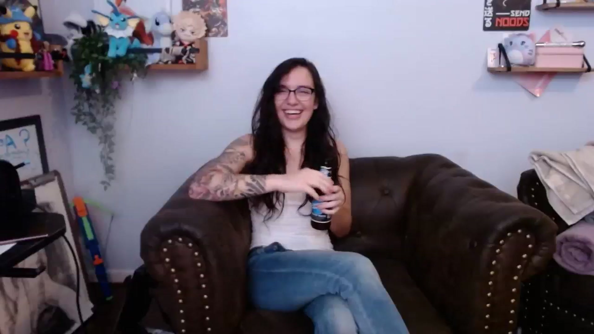 Gallery image thumbnail from BunnyNextDoor's myfreecams stream on, 08/15/2023, 03:34 image 15 of 20