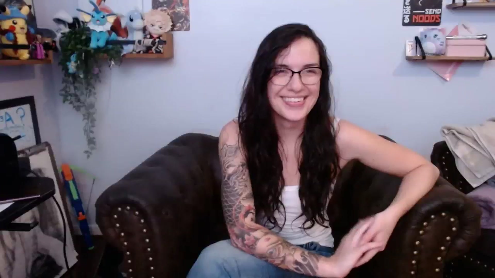 Gallery image thumbnail from BunnyNextDoor's myfreecams stream on, 08/15/2023, 03:34 image 18 of 20