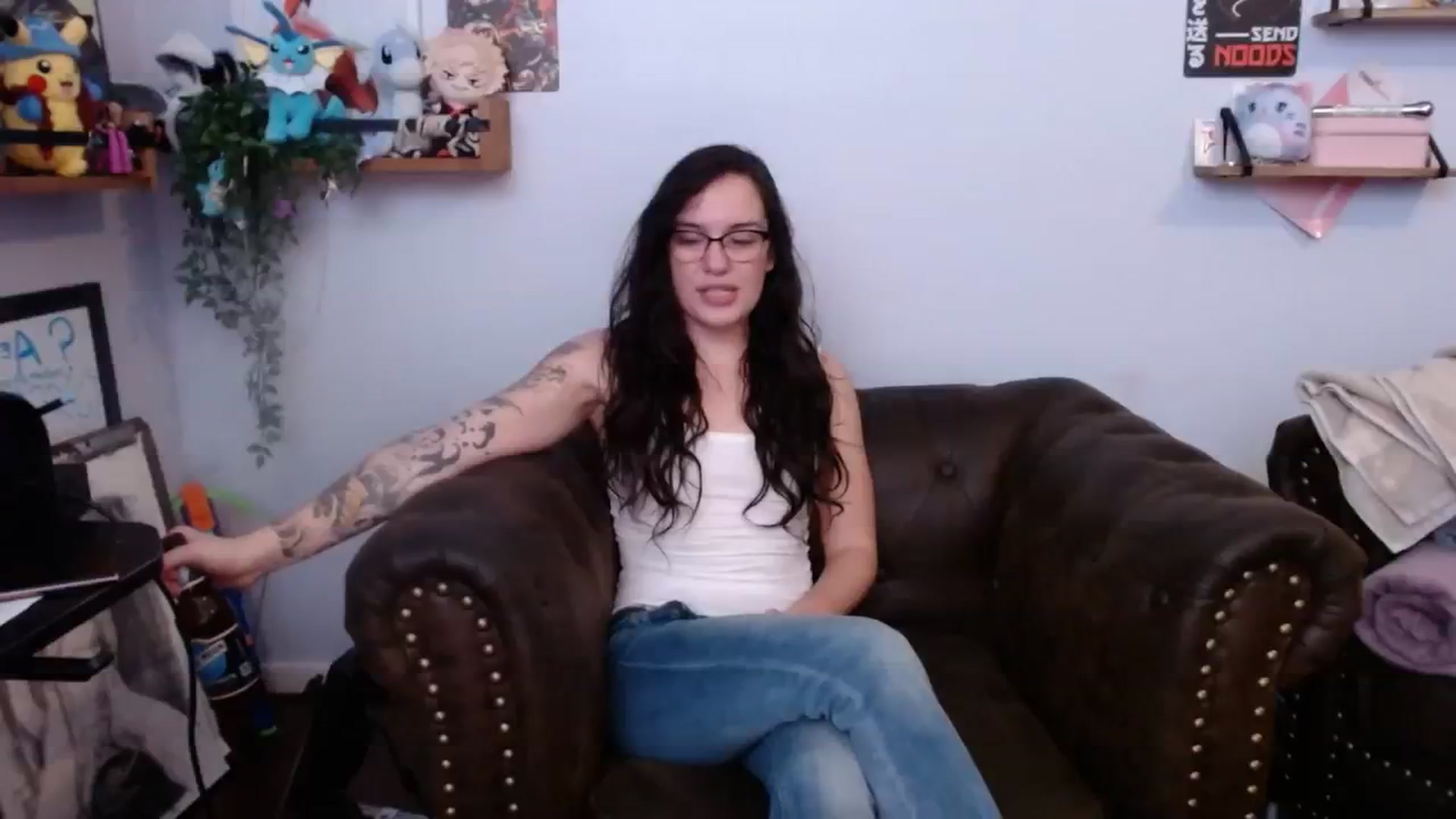 Gallery image thumbnail from BunnyNextDoor's myfreecams stream on, 08/15/2023, 03:34 image 16 of 20