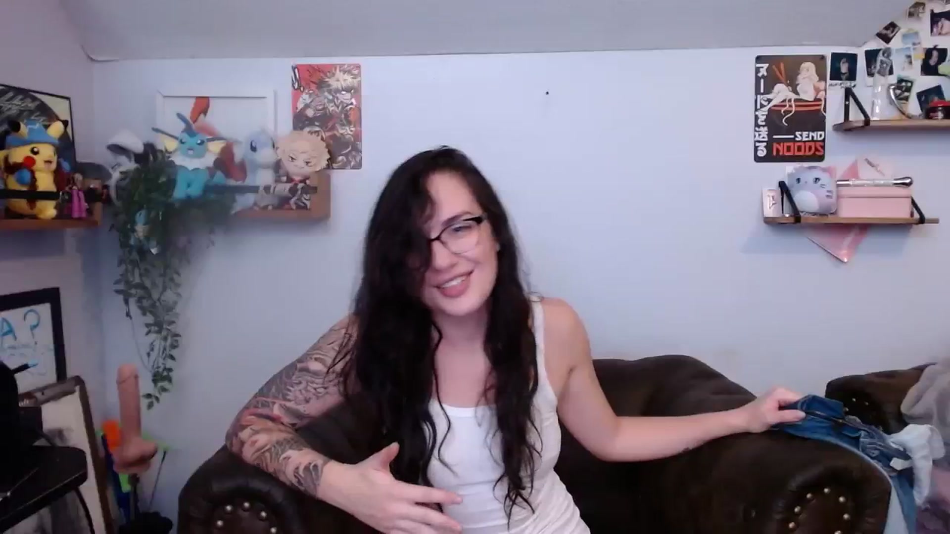 Gallery image thumbnail from BunnyNextDoor's myfreecams stream on, 08/15/2023, 05:14 image 10 of 20