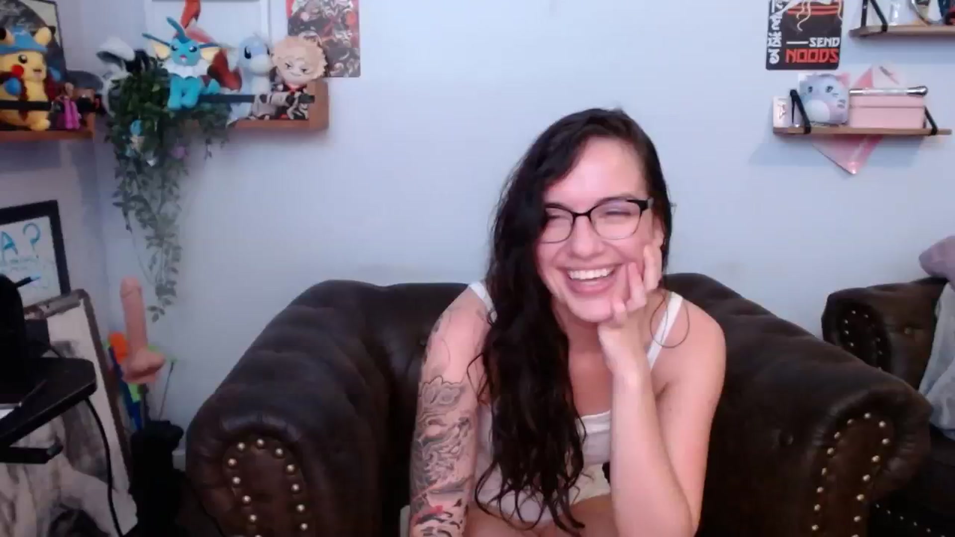 Gallery image thumbnail from BunnyNextDoor's myfreecams stream on, 08/15/2023, 05:14 image 18 of 20