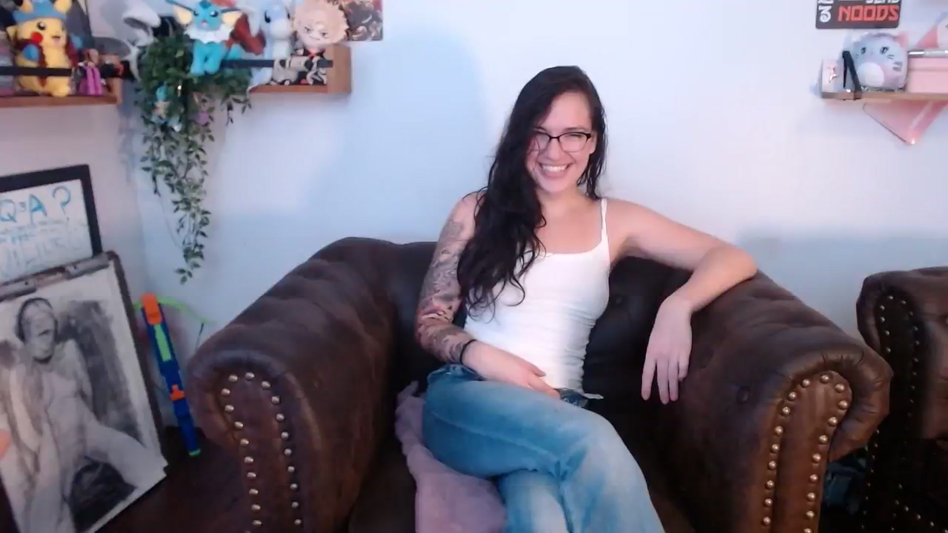 Gallery image thumbnail from BunnyNextDoor's myfreecams stream on, 08/16/2023, 19:16 image 14 of 20