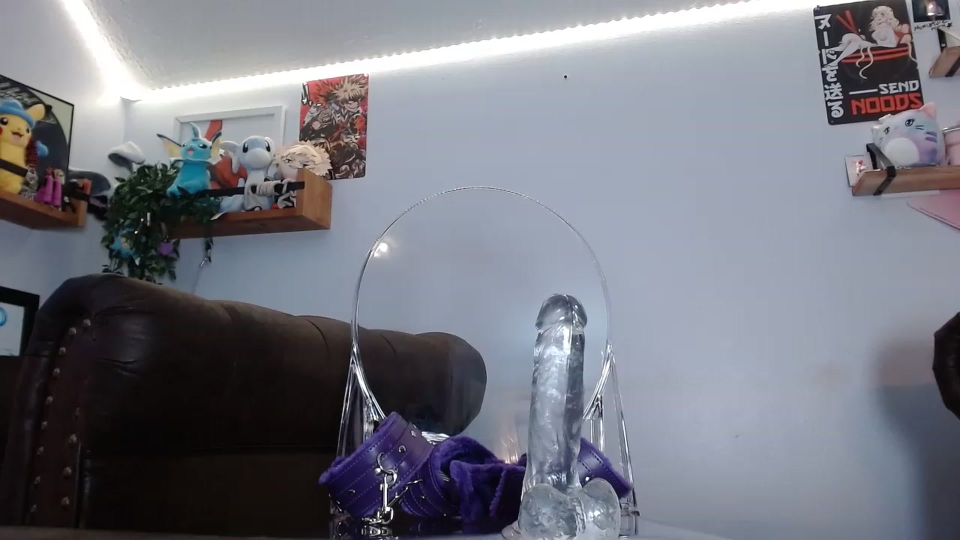Gallery image thumbnail from BunnyNextDoor's myfreecams stream on, 08/18/2023, 18:29 image 16 of 20