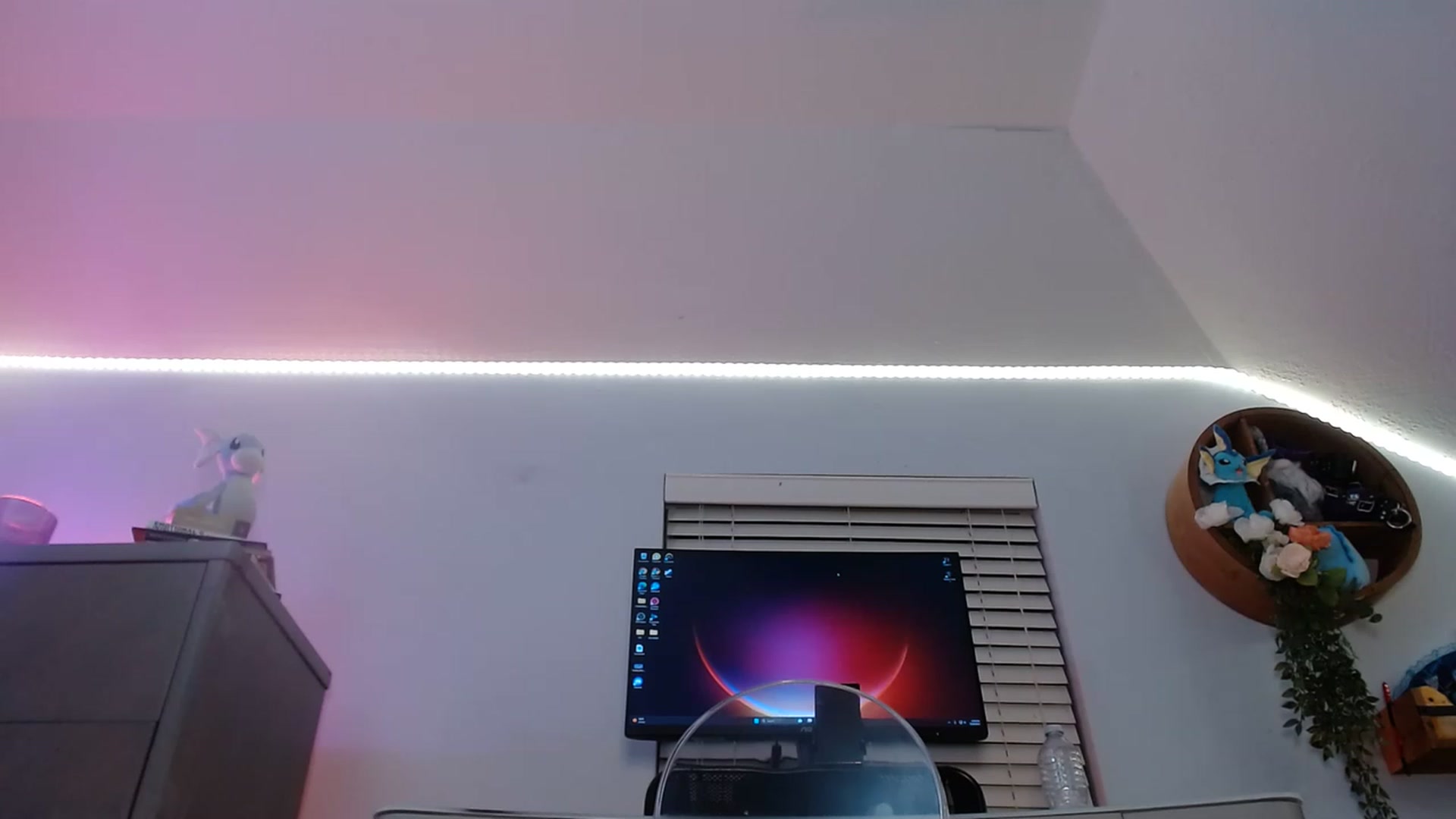 Gallery image thumbnail from BunnyNextDoor's myfreecams stream on, 08/21/2023, 04:39 image 15 of 20