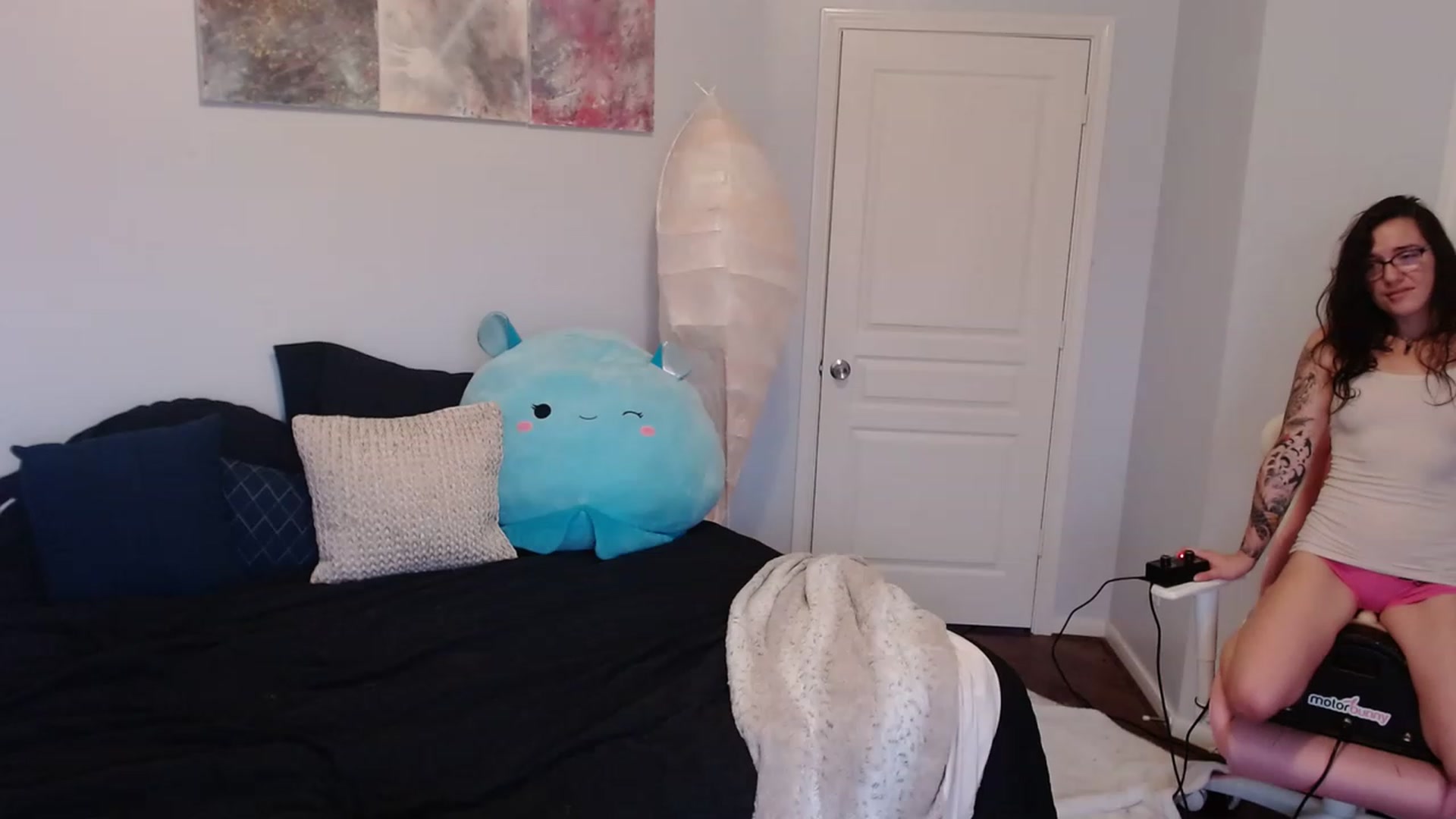 Gallery image thumbnail from BunnyNextDoor's myfreecams stream on, 08/30/2023, 20:06 image 20 of 20