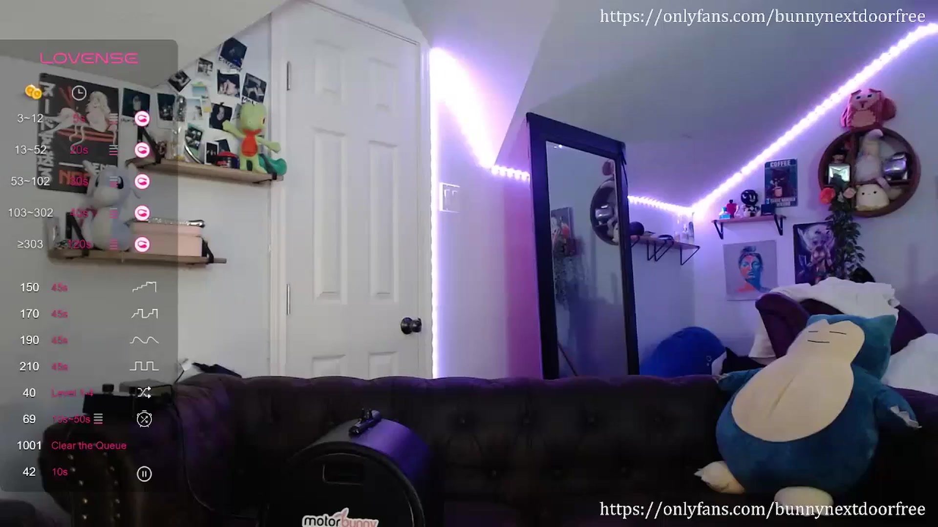 Gallery image thumbnail from BunnyNextDoor's myfreecams stream on, 09/03/2023, 23:47 image 16 of 20