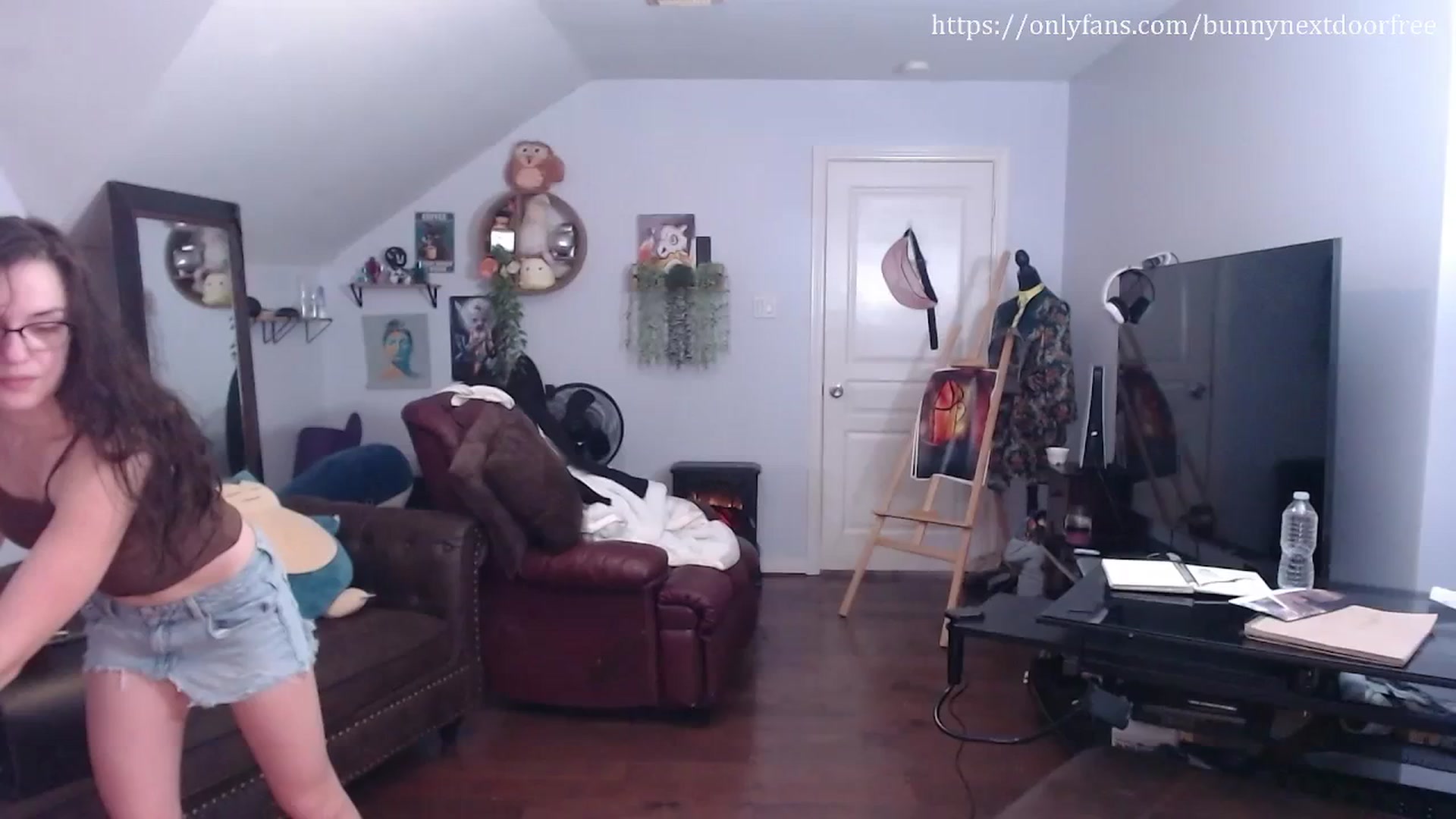 Gallery image thumbnail from BunnyNextDoor's myfreecams stream on, 09/04/2023, 17:01 image 1 of 20
