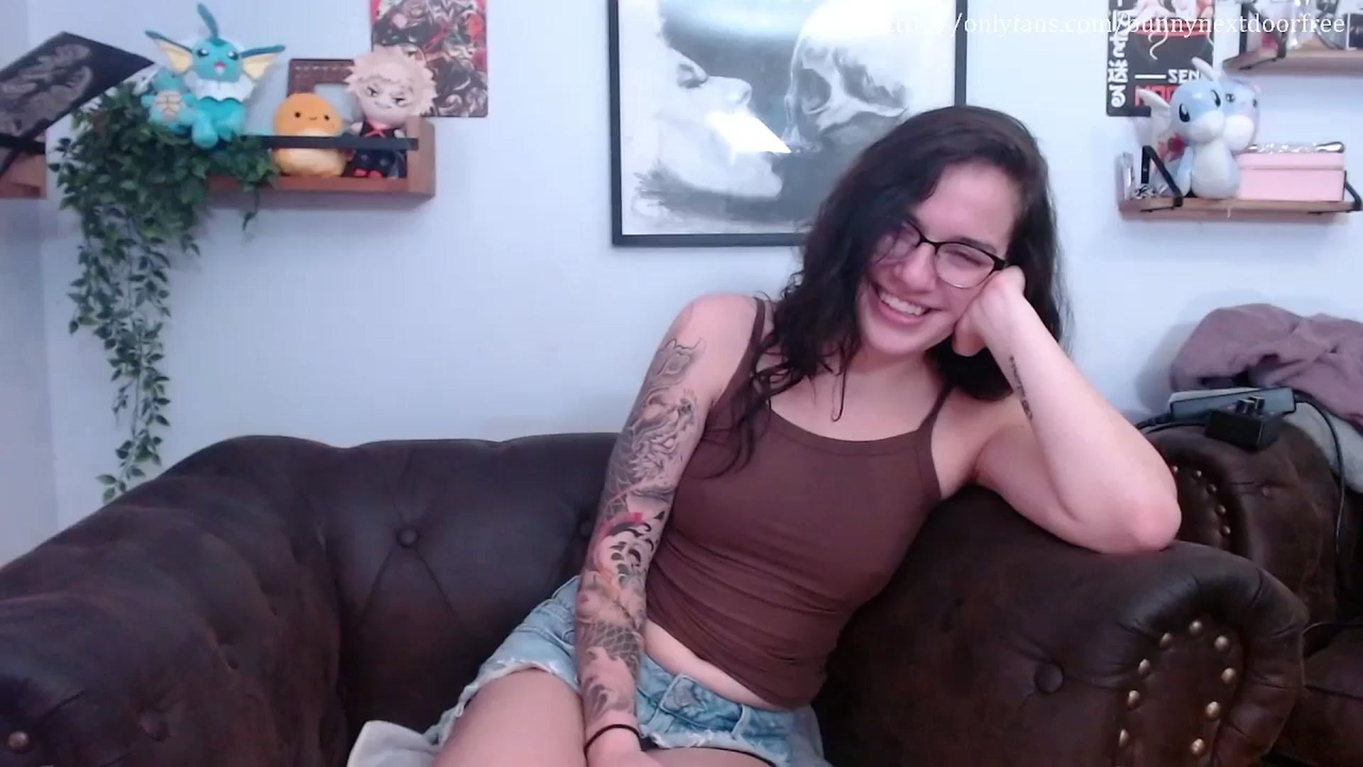 Gallery image thumbnail from BunnyNextDoor's myfreecams stream on, 09/04/2023, 17:01 image 18 of 20