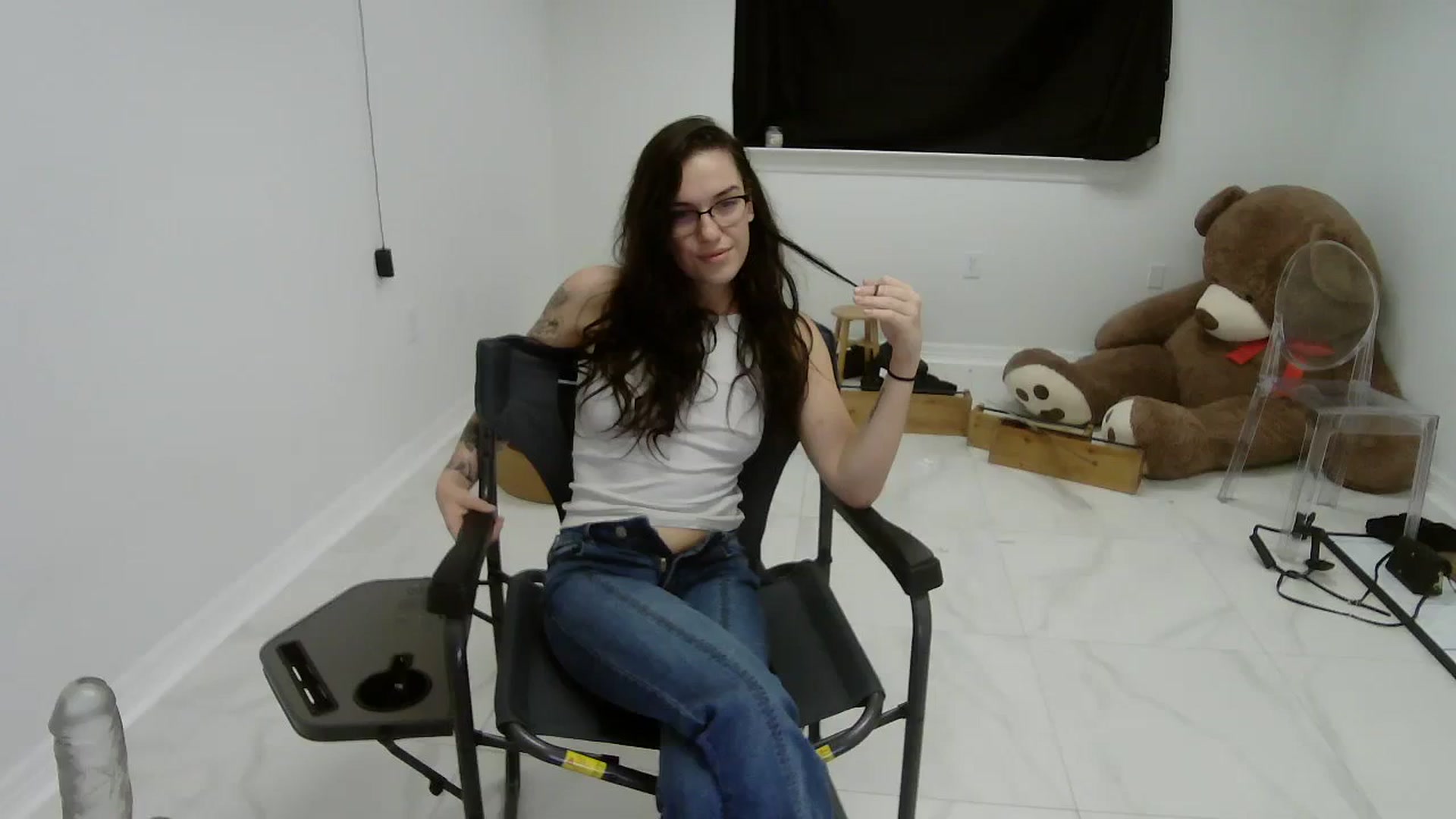 Gallery image thumbnail from BunnyNextDoor's myfreecams stream on, 09/09/2023, 17:25 image 1 of 20