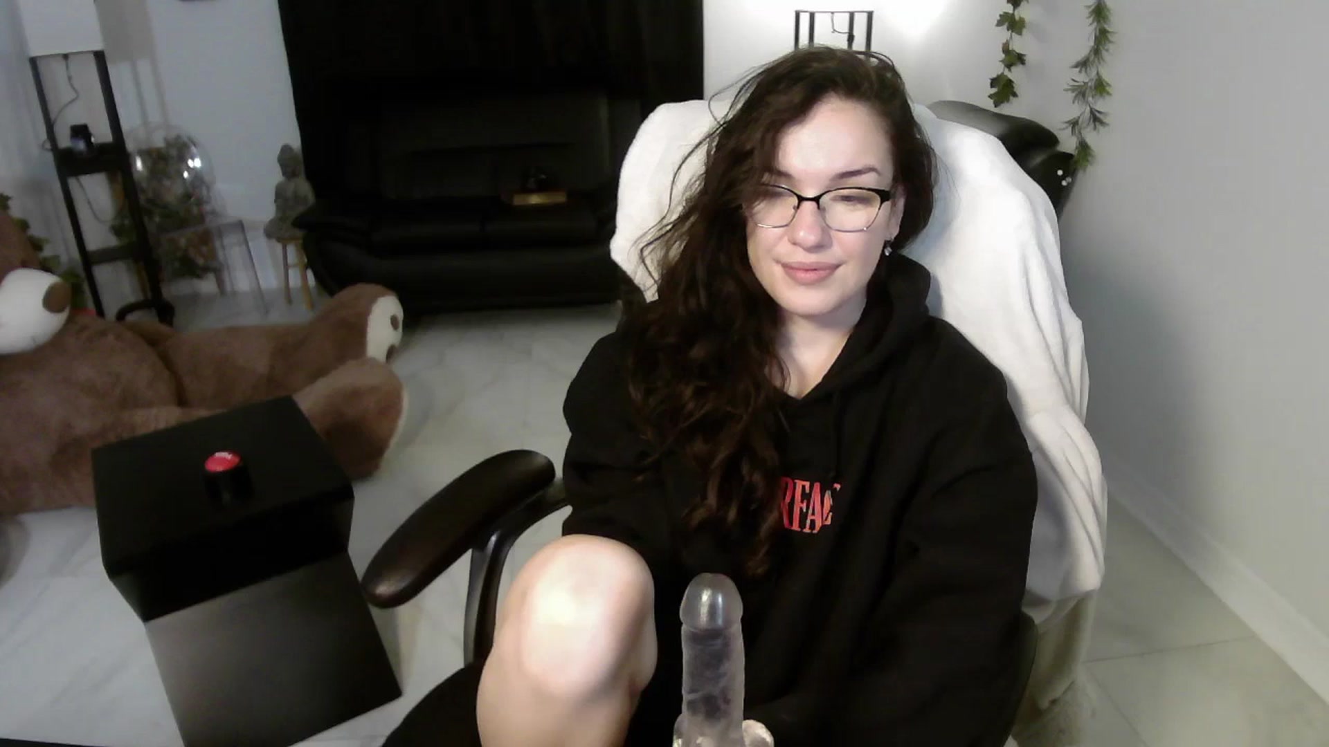 Gallery image thumbnail from BunnyNextDoor's myfreecams stream on, 10/09/2023, 01:19 image 16 of 20