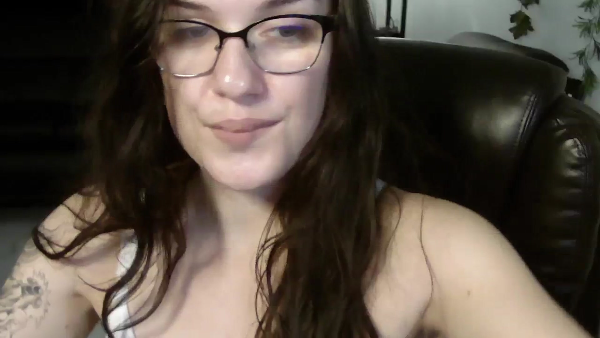 Gallery image thumbnail from BunnyNextDoor's myfreecams stream on, 10/09/2023, 17:12 image 15 of 20