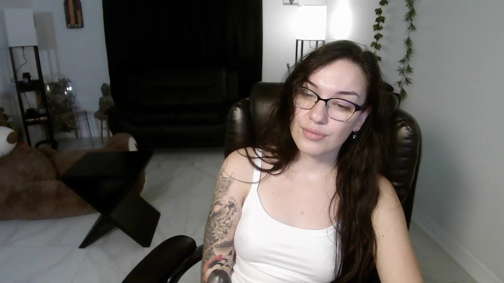 Gallery image thumbnail from BunnyNextDoor's myfreecams stream on, 10/09/2023, 17:12 image 17 of 20