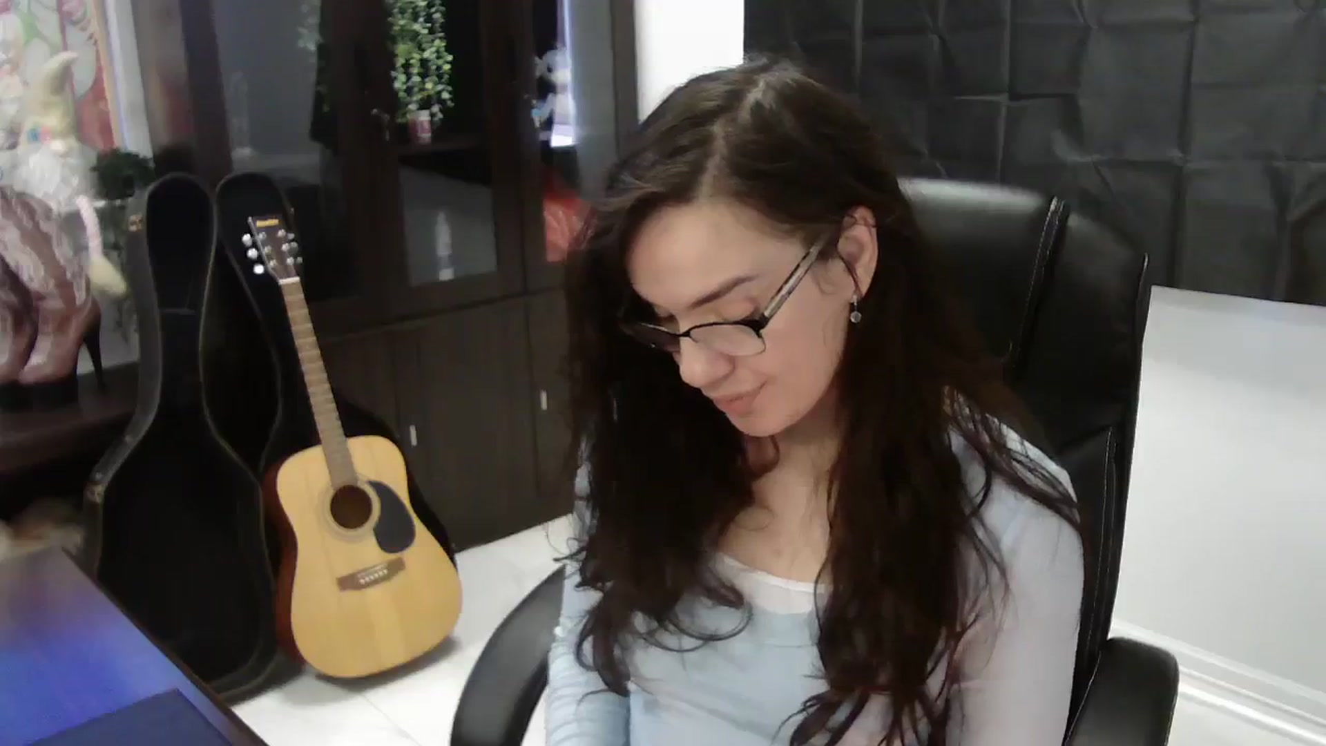 Gallery image thumbnail from BunnyNextDoor's myfreecams stream on, 10/16/2023, 16:54 image 16 of 20