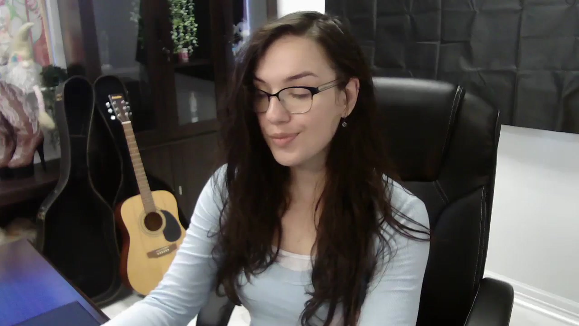Gallery image thumbnail from BunnyNextDoor's myfreecams stream on, 10/16/2023, 16:54 image 17 of 20
