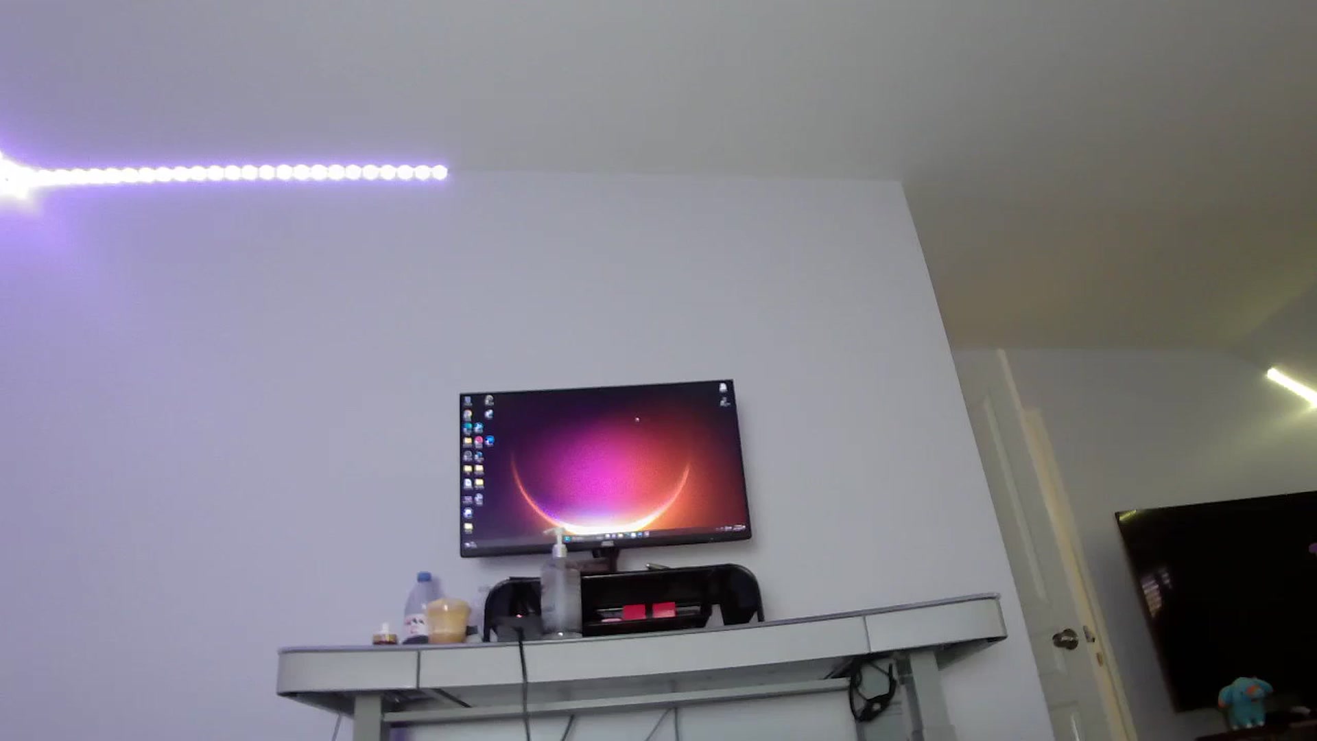 Gallery image thumbnail from BunnyNextDoor's myfreecams stream on, 11/07/2023, 17:02 image 6 of 20
