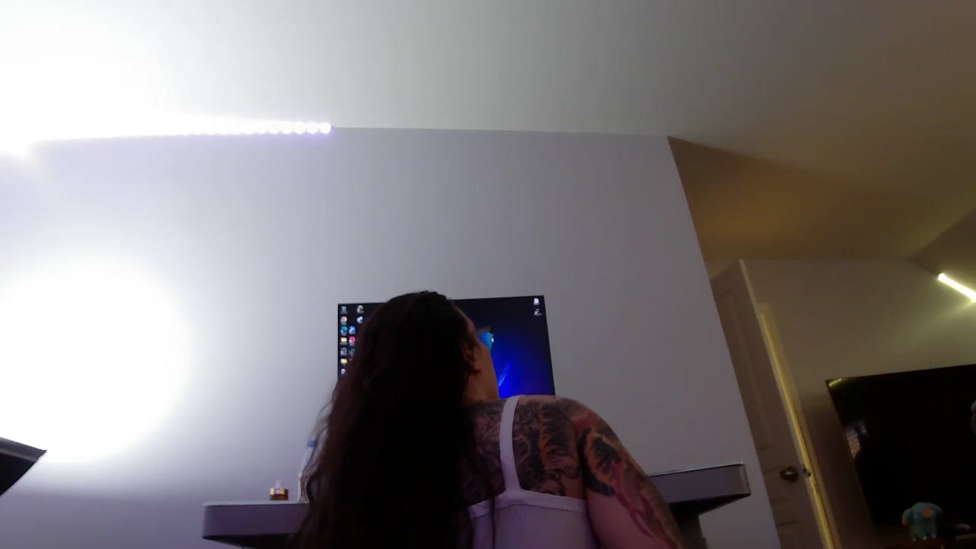 Gallery image thumbnail from BunnyNextDoor's myfreecams stream on, 11/07/2023, 18:37 image 15 of 20