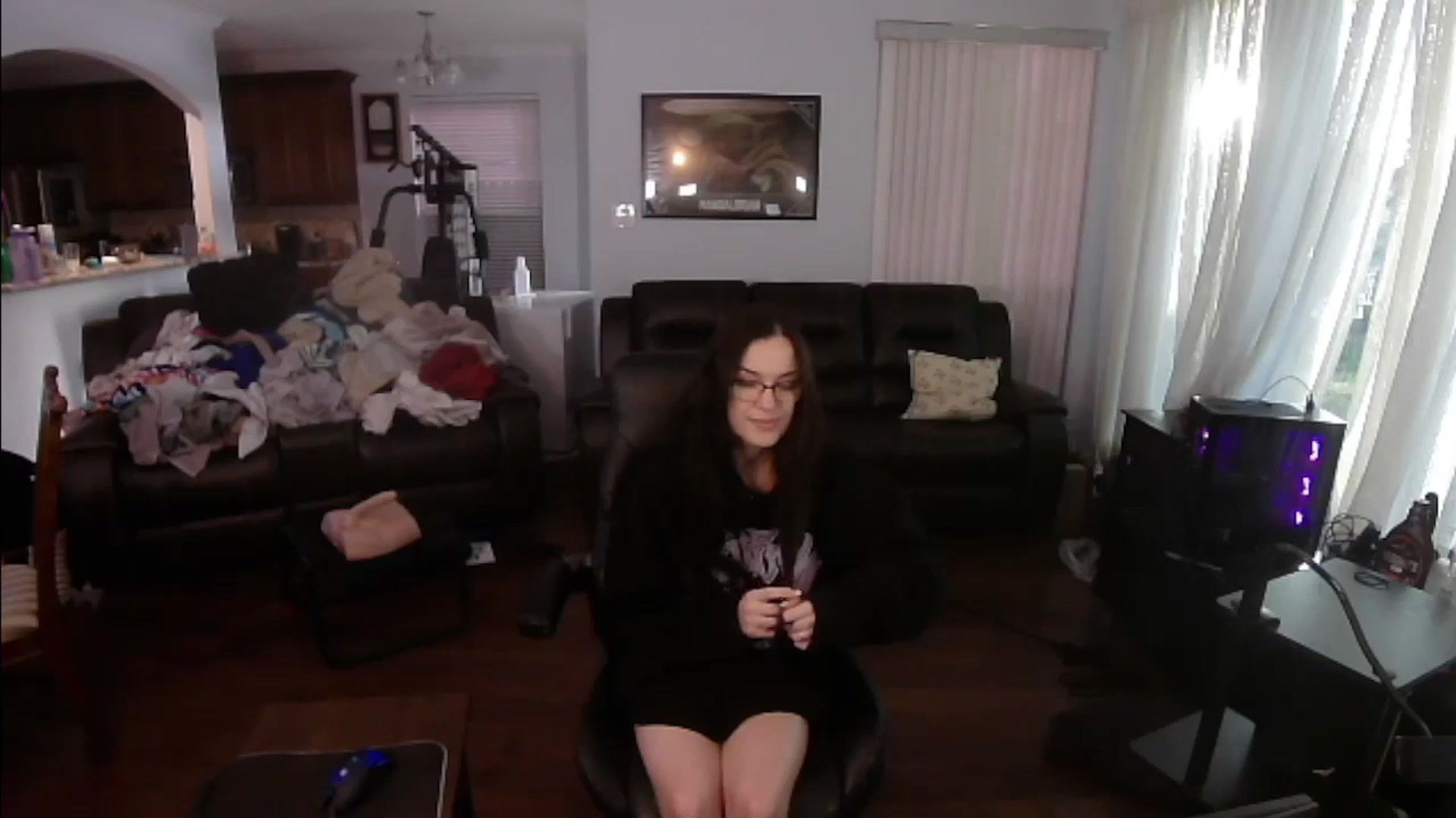 Gallery image thumbnail from BunnyNextDoor's myfreecams stream on, 11/27/2023, 13:50 image 12 of 20