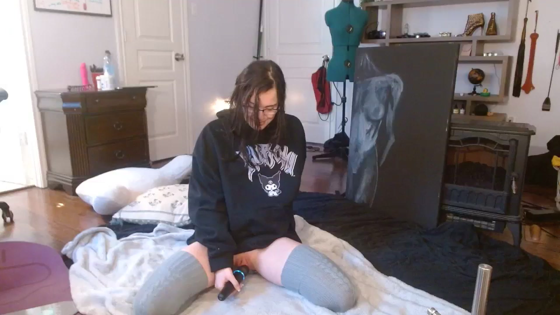 Gallery image thumbnail from BunnyNextDoor's myfreecams stream on, 12/11/2023, 17:04 image 6 of 20