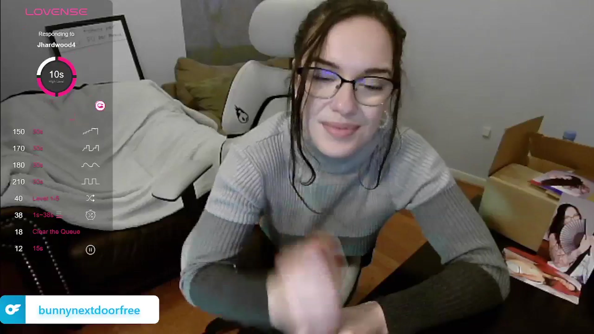 Gallery image thumbnail from BunnyNextDoor's myfreecams stream on, 12/27/2023, 16:37 image 10 of 20