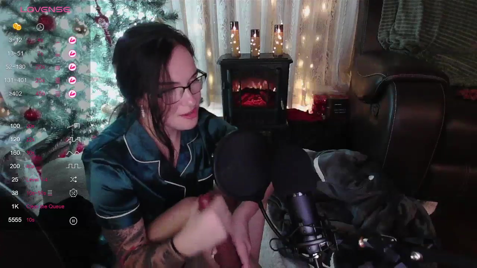 Gallery image thumbnail from BunnyNextDoor's myfreecams stream on, 12/28/2023, 02:44 image 13 of 20