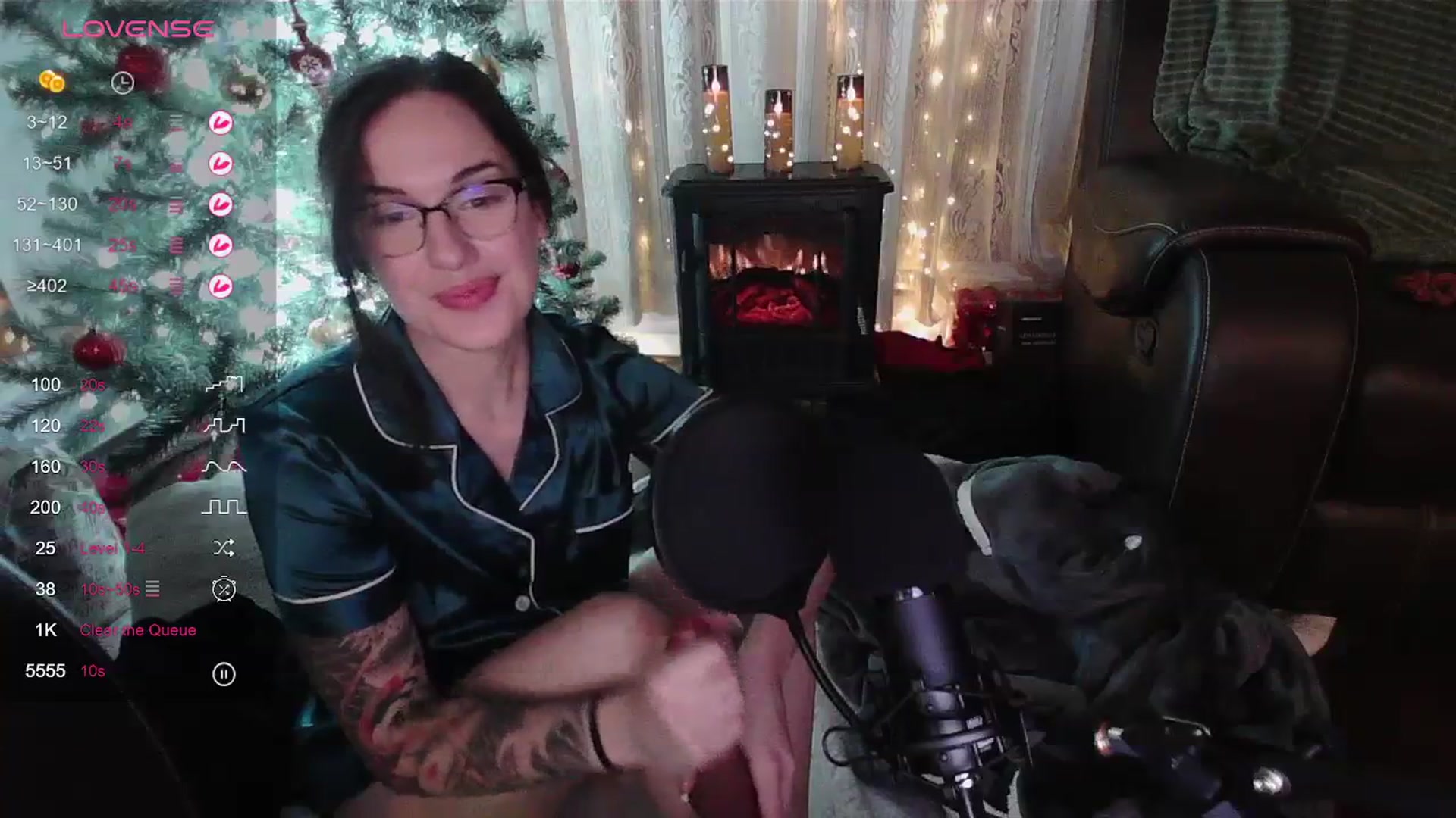 Gallery image thumbnail from BunnyNextDoor's myfreecams stream on, 12/28/2023, 02:44 image 12 of 20