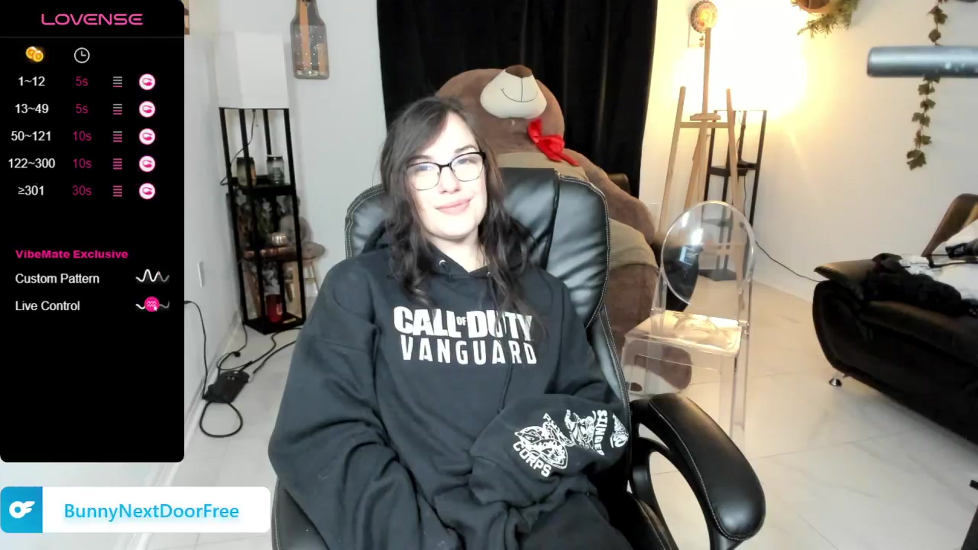 Gallery image thumbnail from BunnyNextDoor's myfreecams stream on, 01/02/2024, 24:02 image 2 of 20
