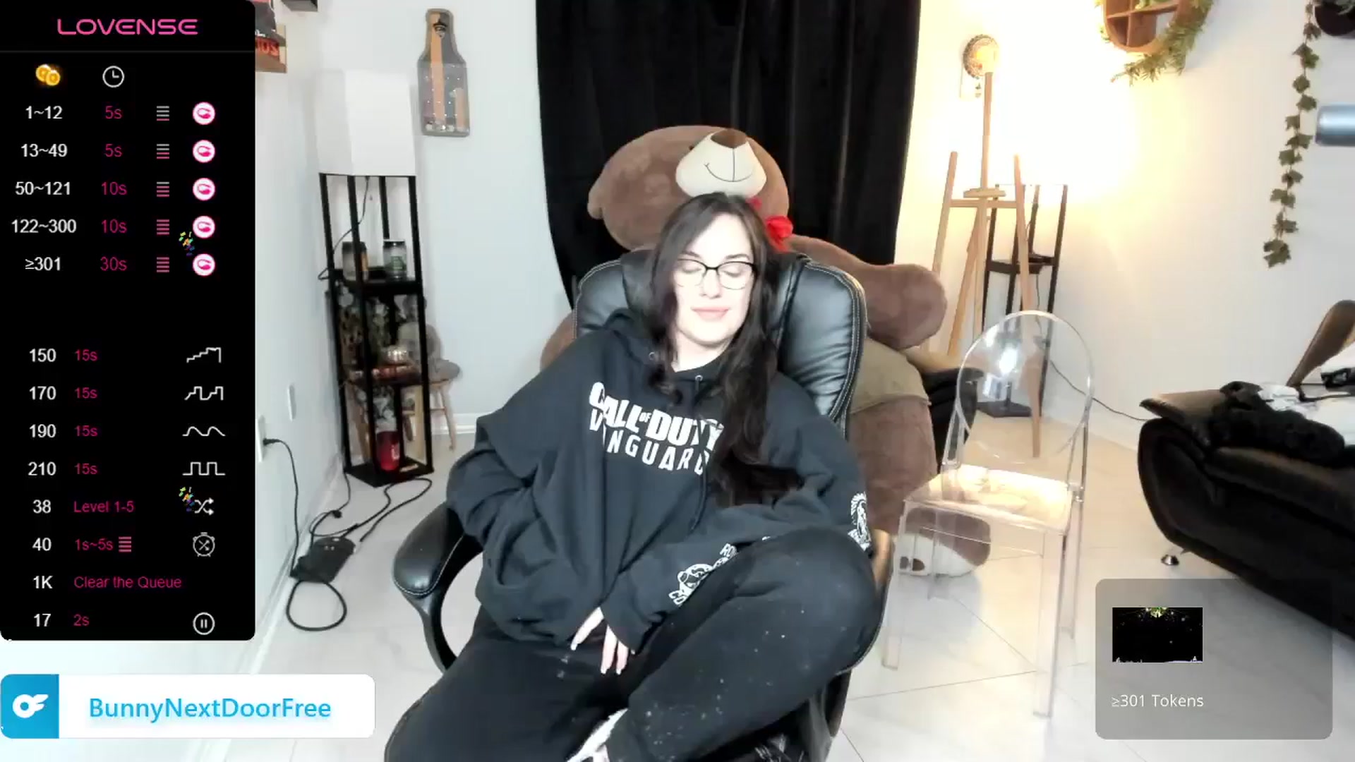 Gallery image thumbnail from BunnyNextDoor's myfreecams stream on, 01/02/2024, 01:38 image 5 of 20