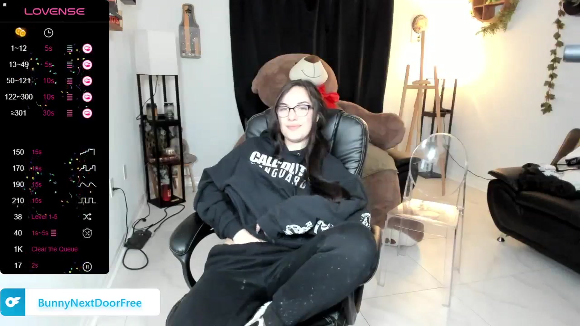 Gallery image thumbnail from BunnyNextDoor's myfreecams stream on, 01/02/2024, 01:38 image 4 of 20