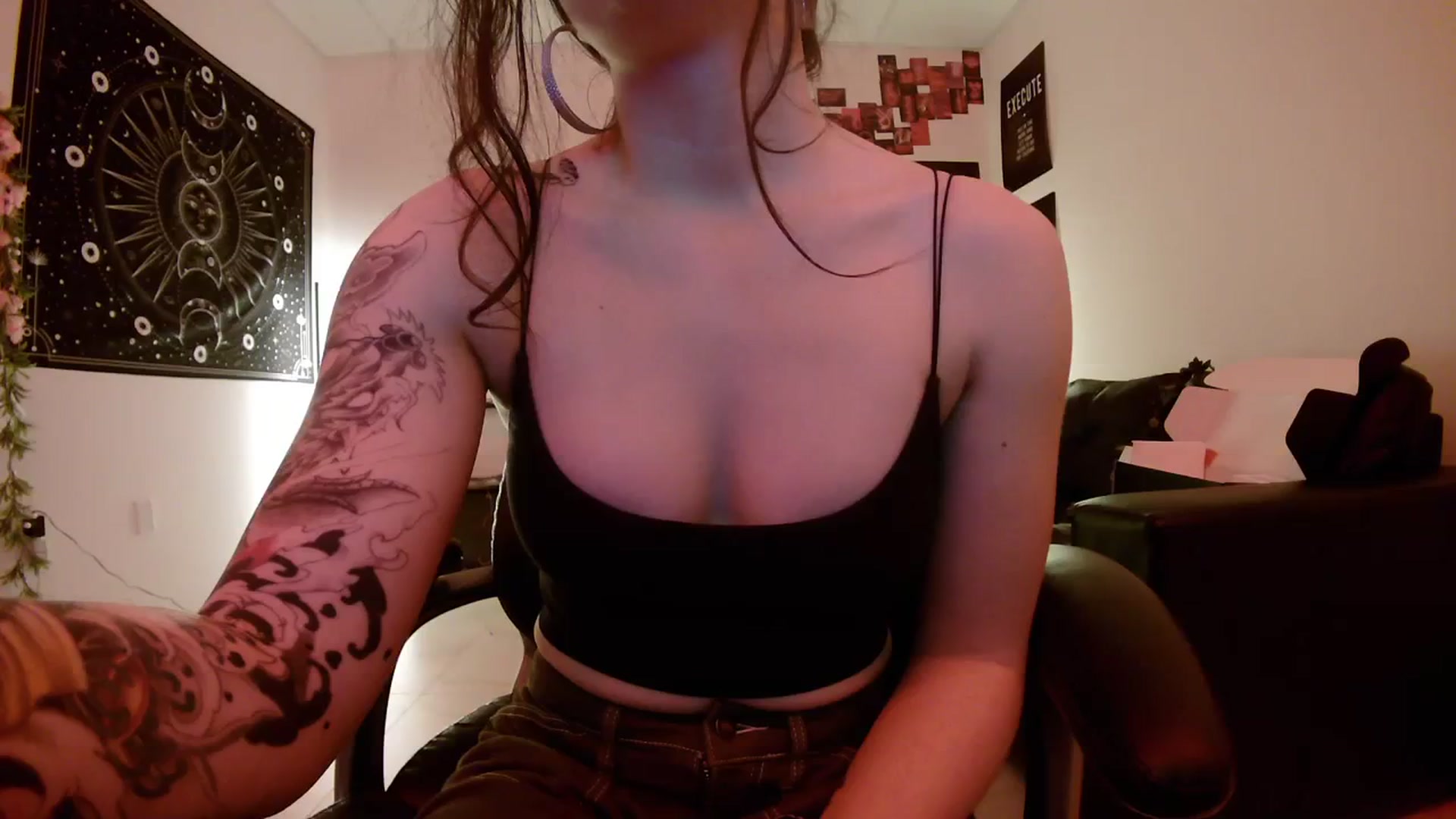 Gallery image thumbnail from BunnyNextDoor's myfreecams stream on, 01/02/2024, 15:24 image 20 of 20