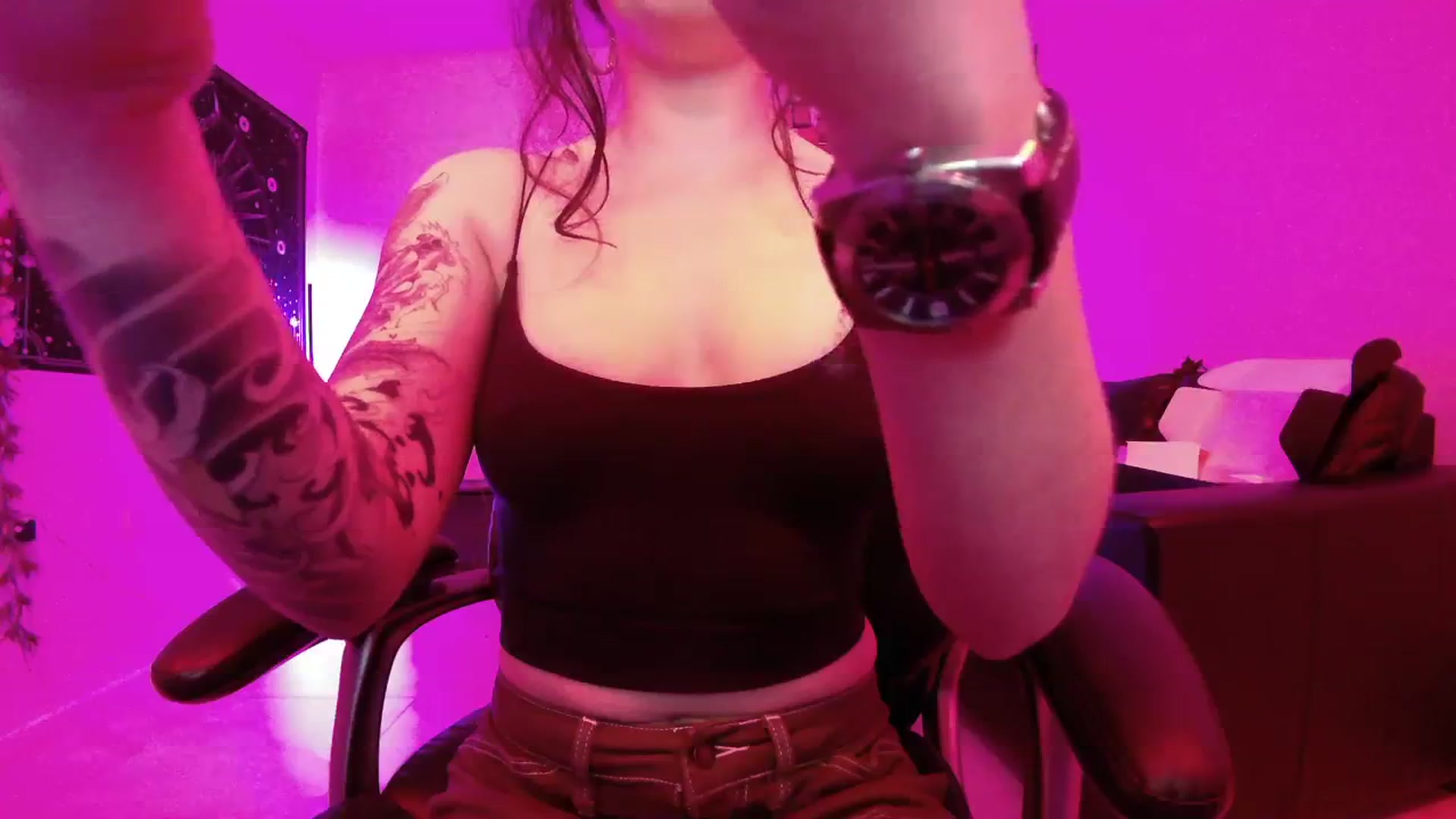 Gallery image thumbnail from BunnyNextDoor's myfreecams stream on, 01/02/2024, 15:24 image 11 of 20
