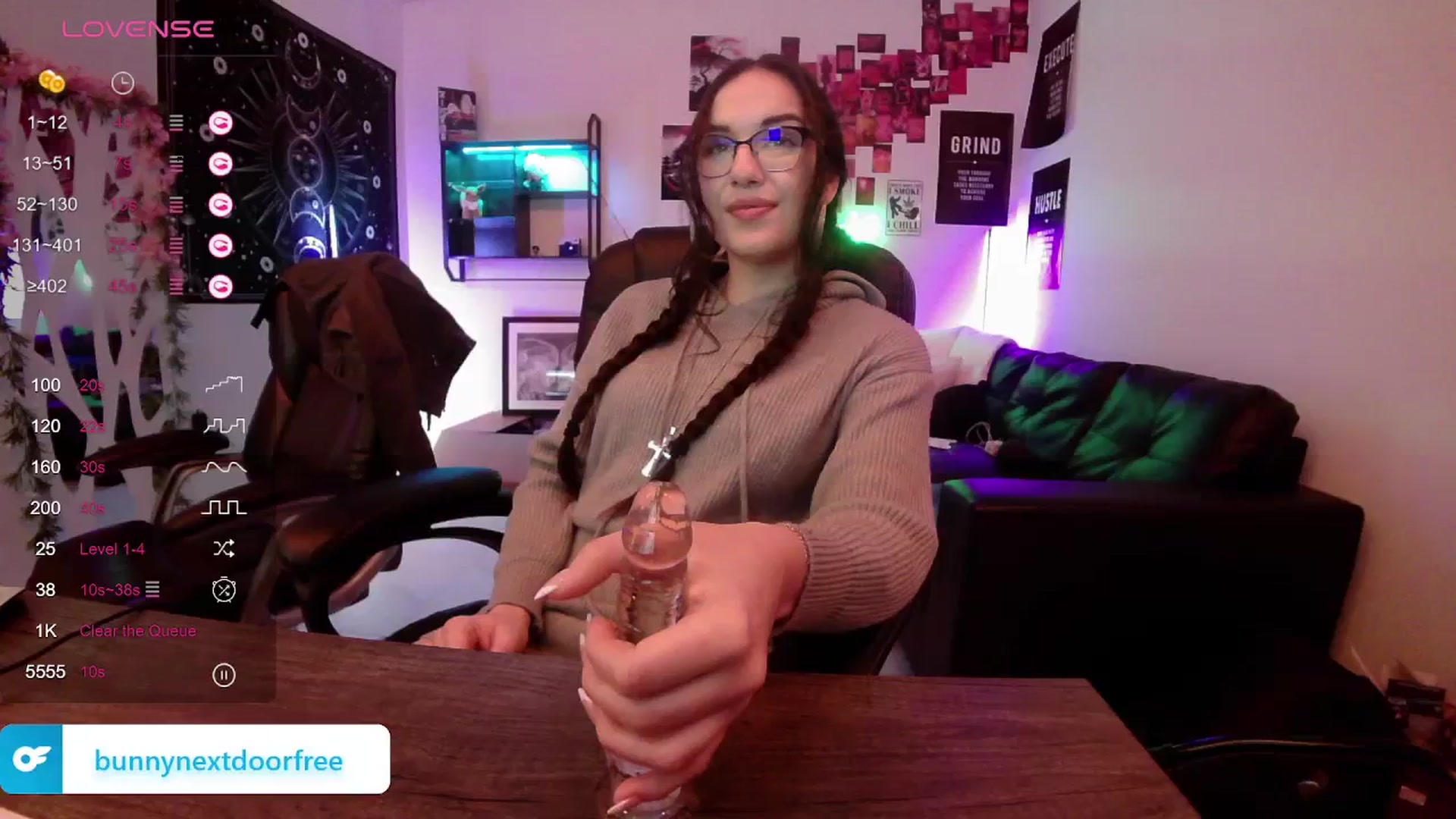Gallery image thumbnail from BunnyNextDoor's myfreecams stream on, 01/04/2024, 16:34 image 3 of 20