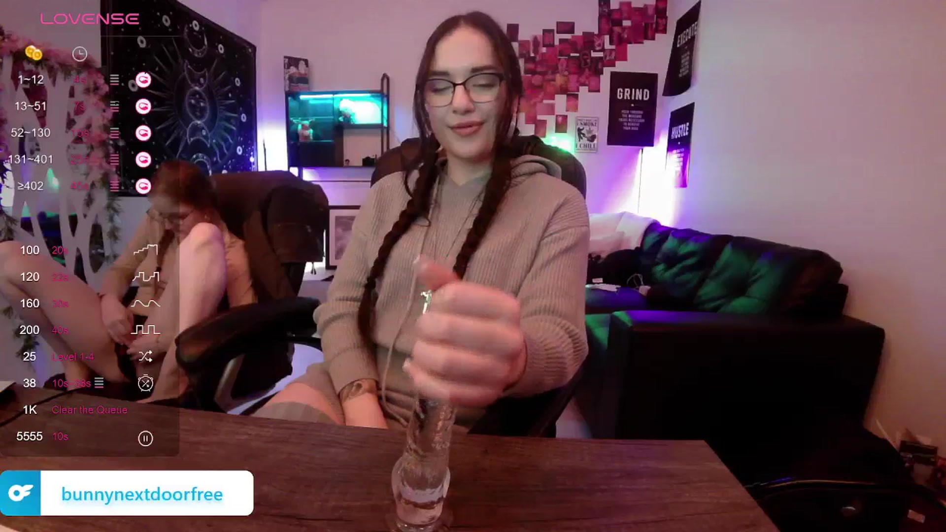 Gallery image thumbnail from BunnyNextDoor's myfreecams stream on, 01/04/2024, 16:34 image 11 of 20