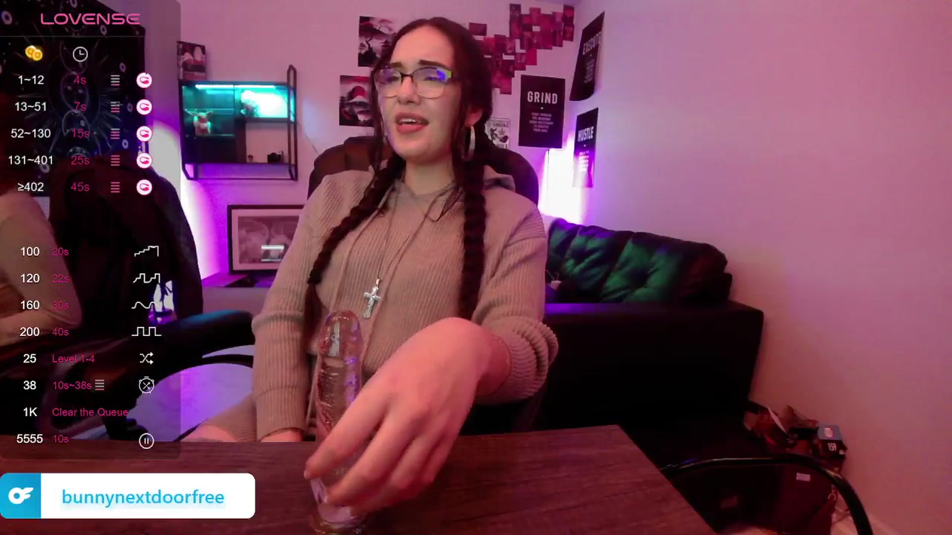 Gallery image thumbnail from BunnyNextDoor's myfreecams stream on, 01/04/2024, 18:44 image 4 of 20