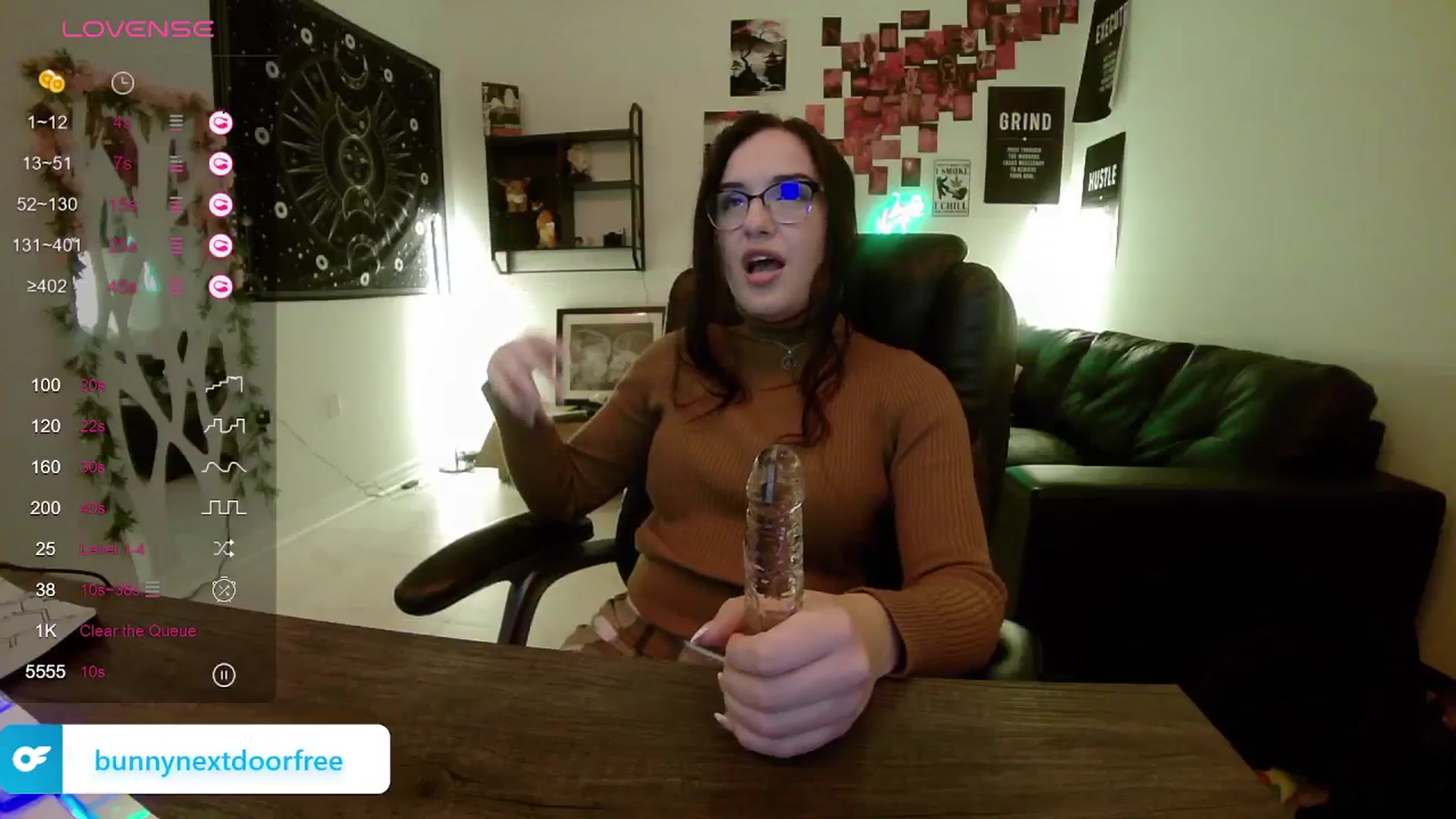 Gallery image thumbnail from BunnyNextDoor's myfreecams stream on, 01/10/2024, 18:49 image 6 of 20