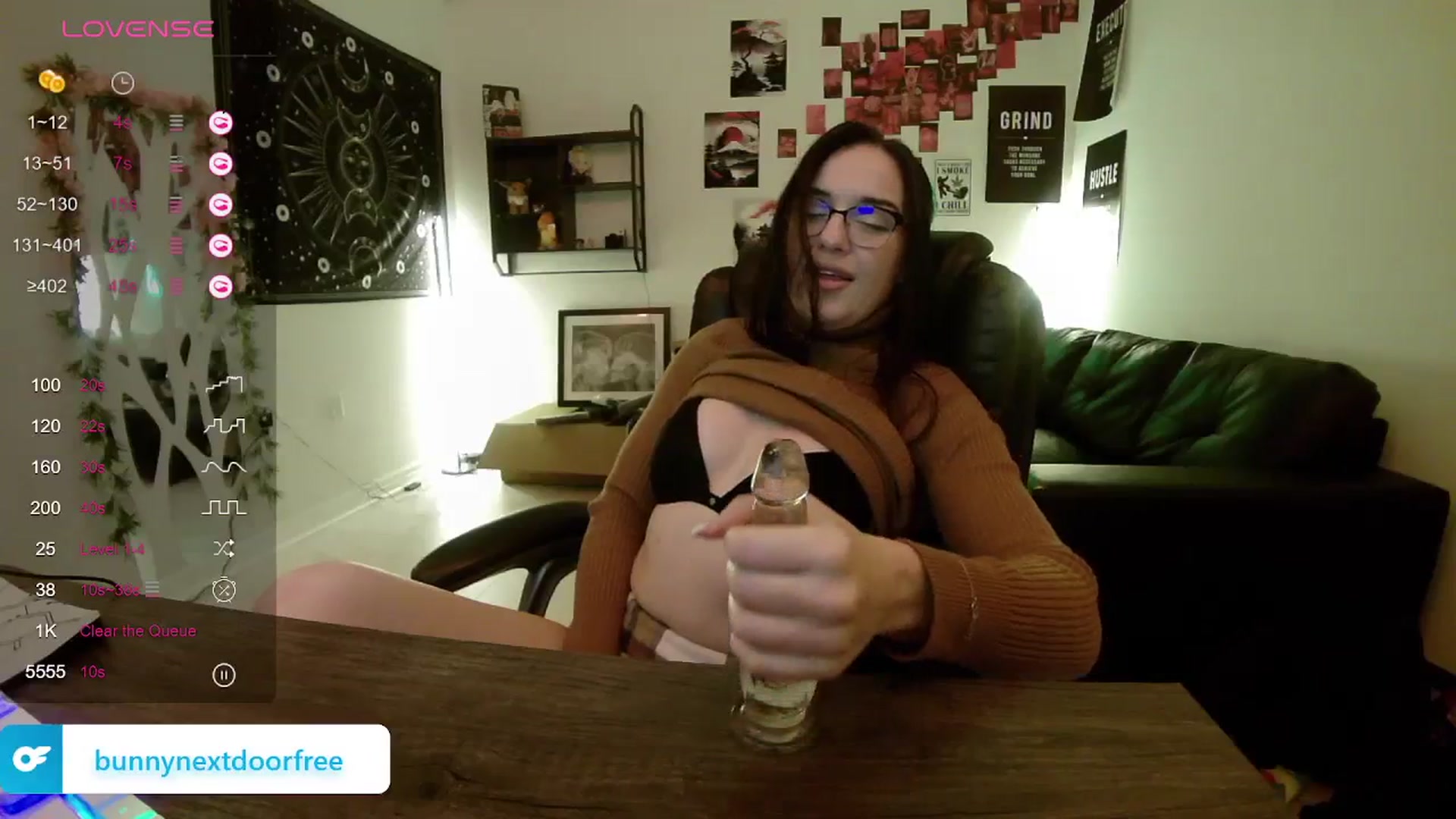 Gallery image thumbnail from BunnyNextDoor's myfreecams stream on, 01/10/2024, 18:49 image 9 of 20