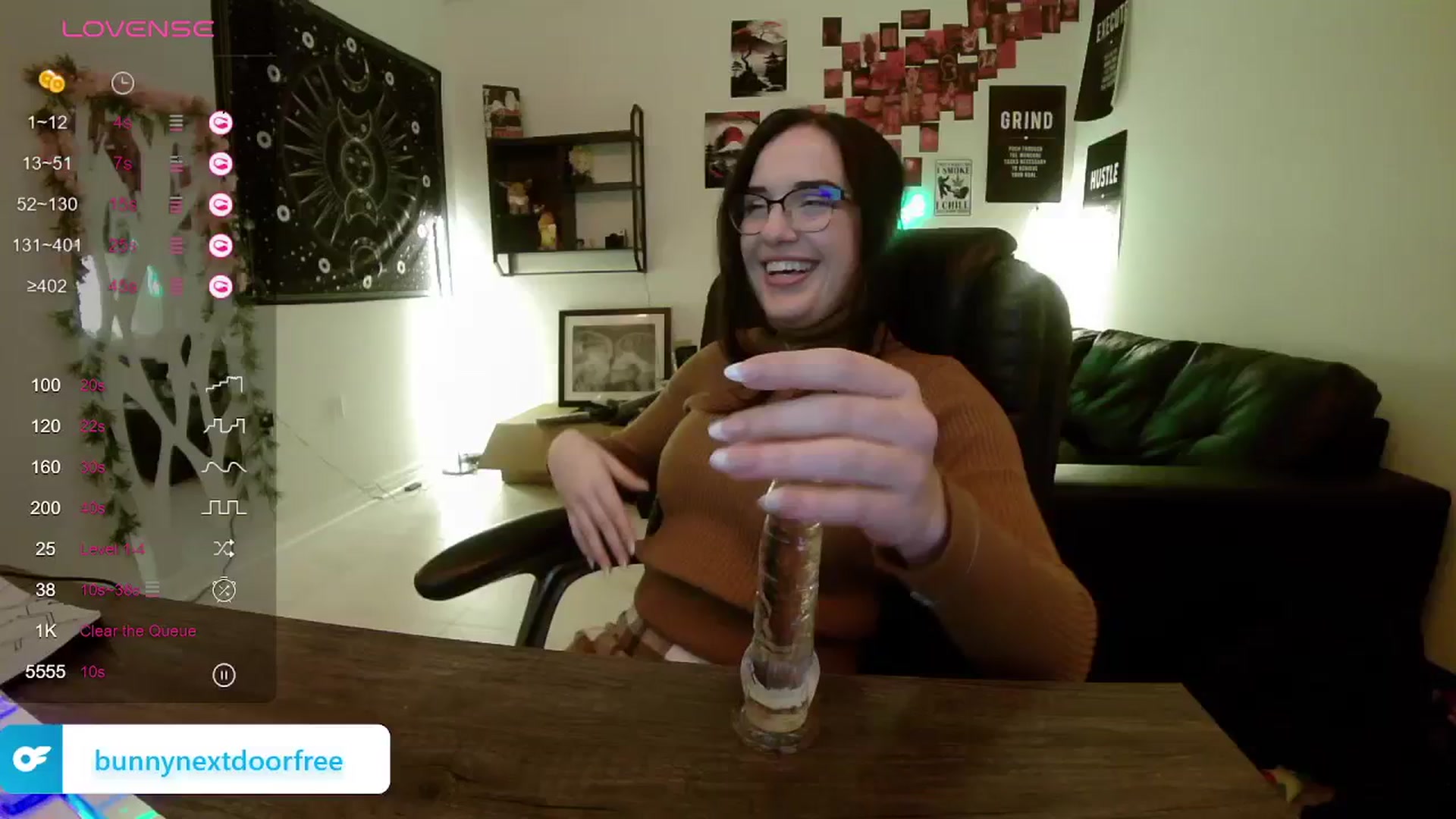Gallery image thumbnail from BunnyNextDoor's myfreecams stream on, 01/10/2024, 18:49 image 10 of 20