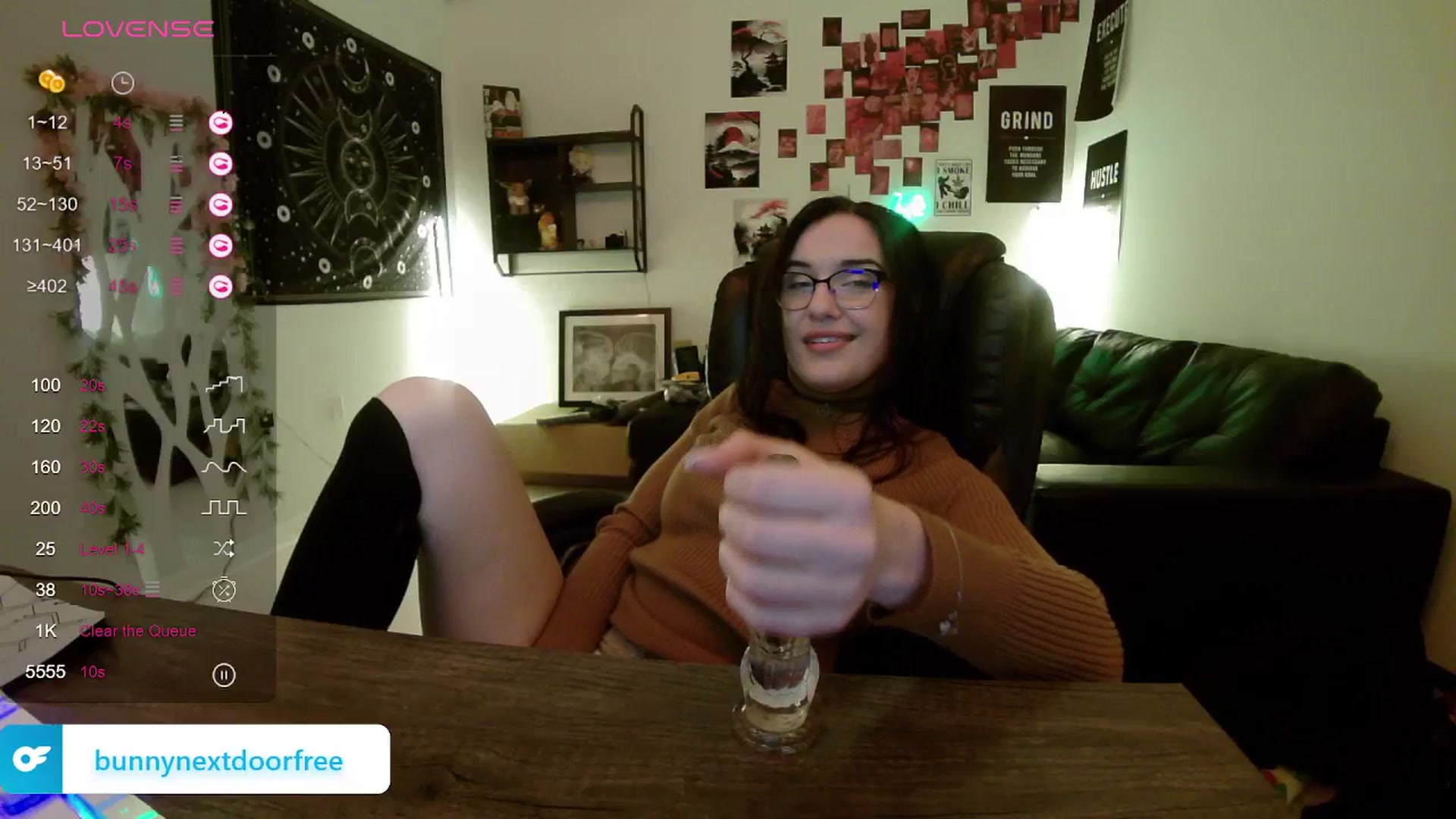 Gallery image thumbnail from BunnyNextDoor's myfreecams stream on, 01/10/2024, 18:49 image 12 of 20