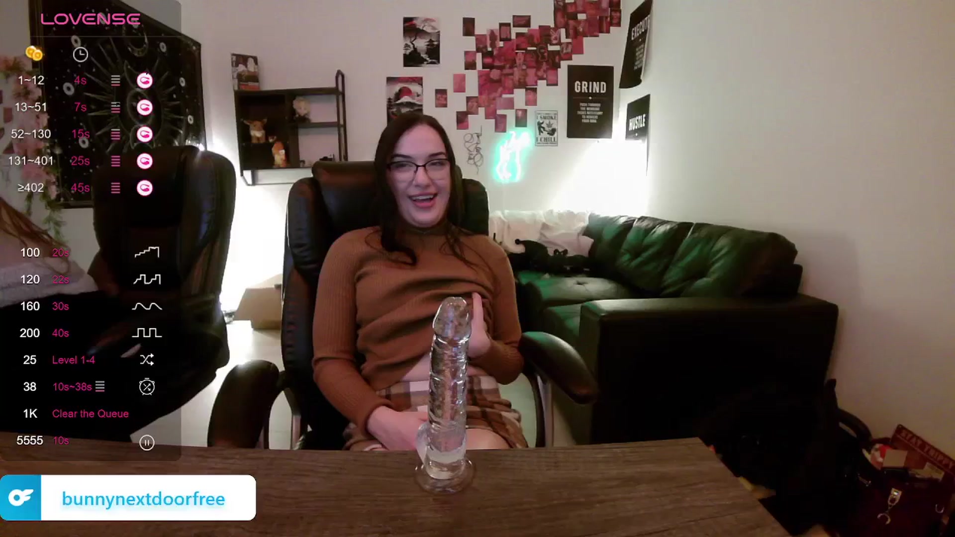 Gallery image thumbnail from BunnyNextDoor's myfreecams stream on, 01/10/2024, 19:02 image 1 of 20