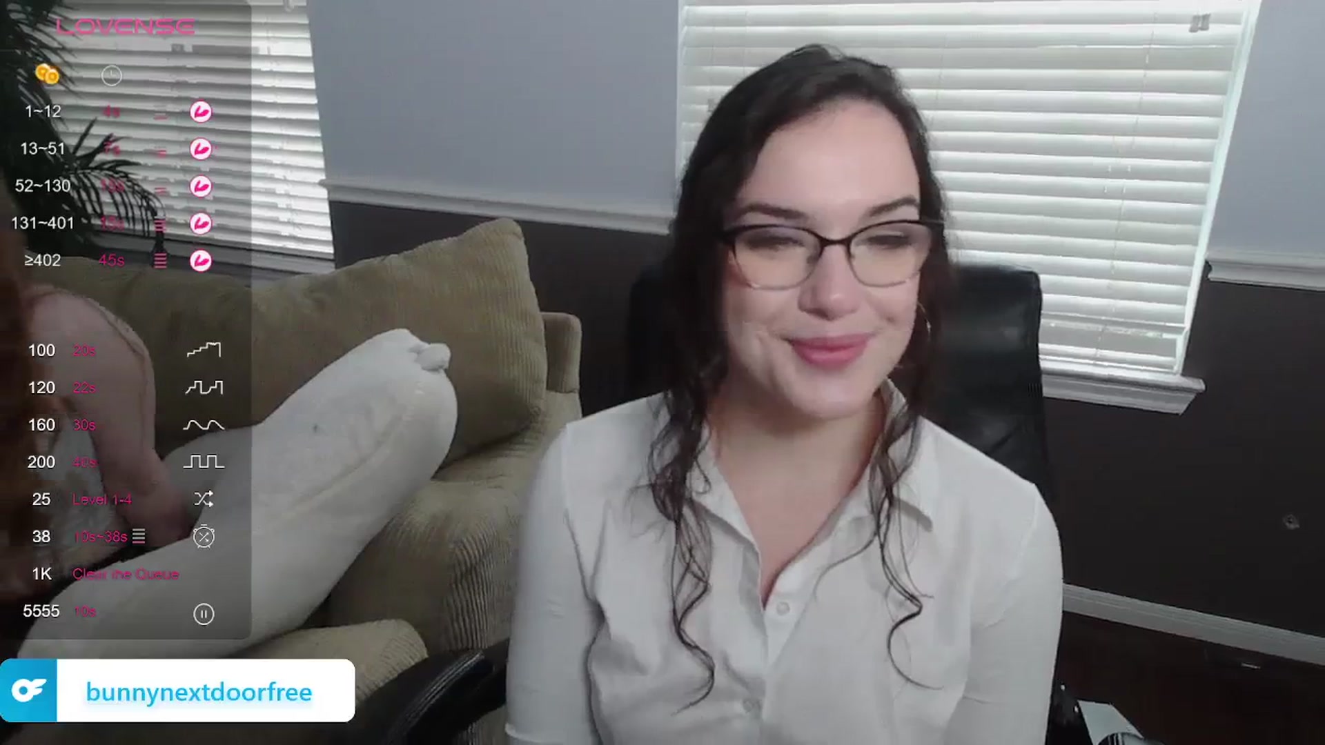 Gallery image thumbnail from BunnyNextDoor's myfreecams stream on, 01/23/2024, 16:40 image 13 of 20