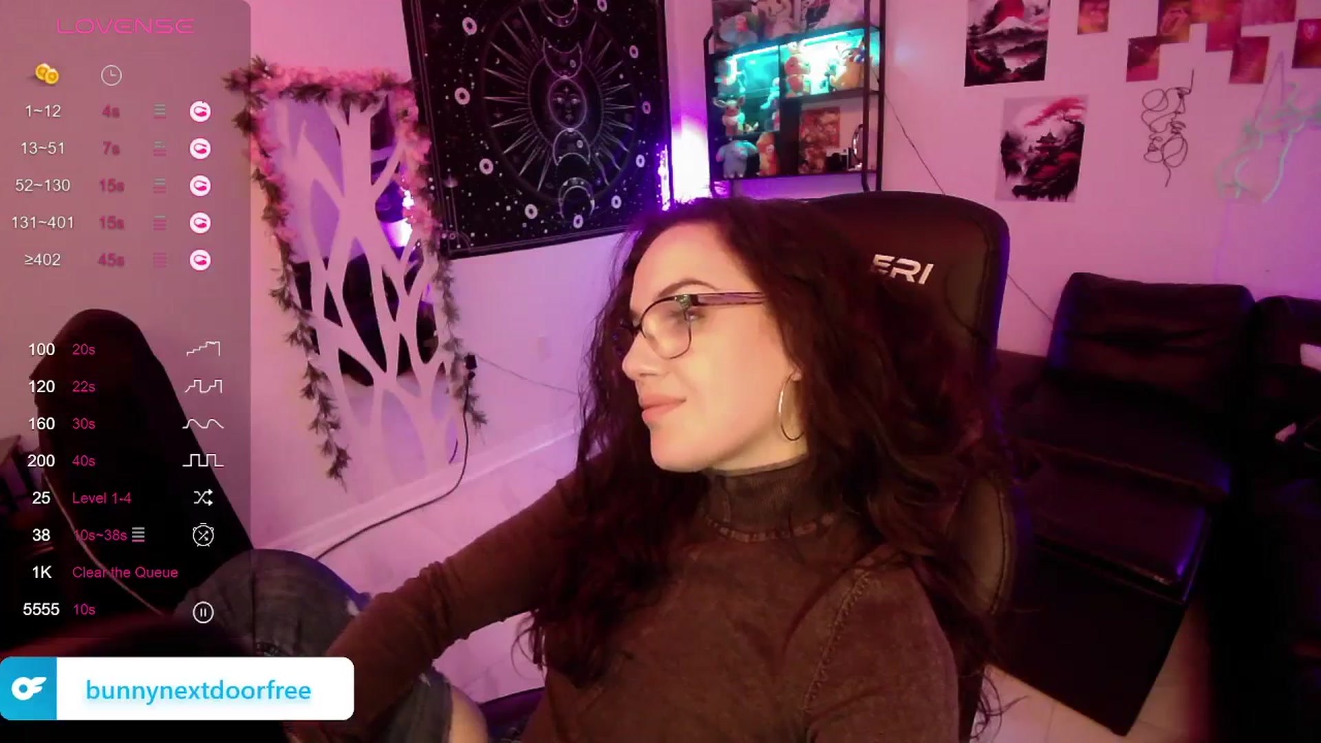 Gallery image thumbnail from BunnyNextDoor's myfreecams stream on, 02/02/2024, 18:32 image 12 of 20