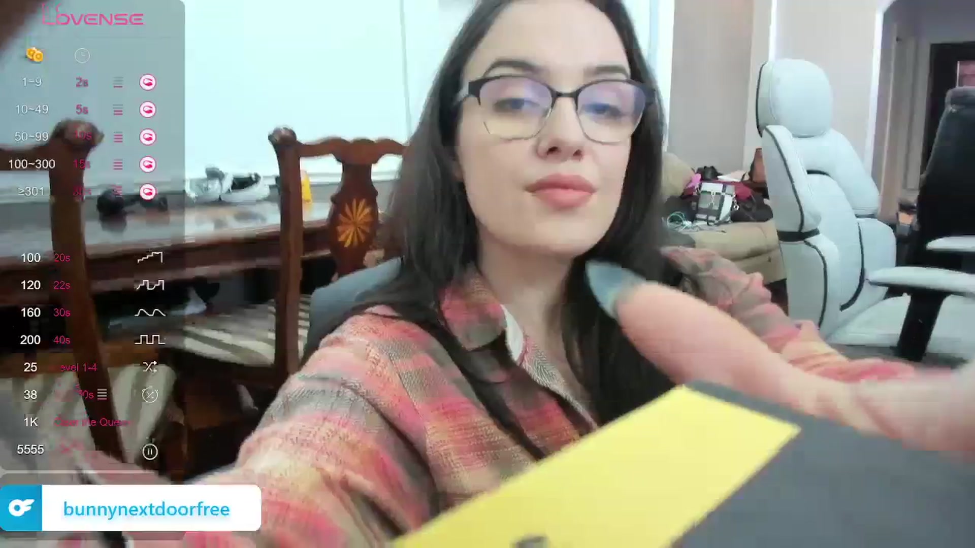 Gallery image thumbnail from BunnyNextDoor's myfreecams stream on, 02/29/2024, 17:32 image 3 of 20